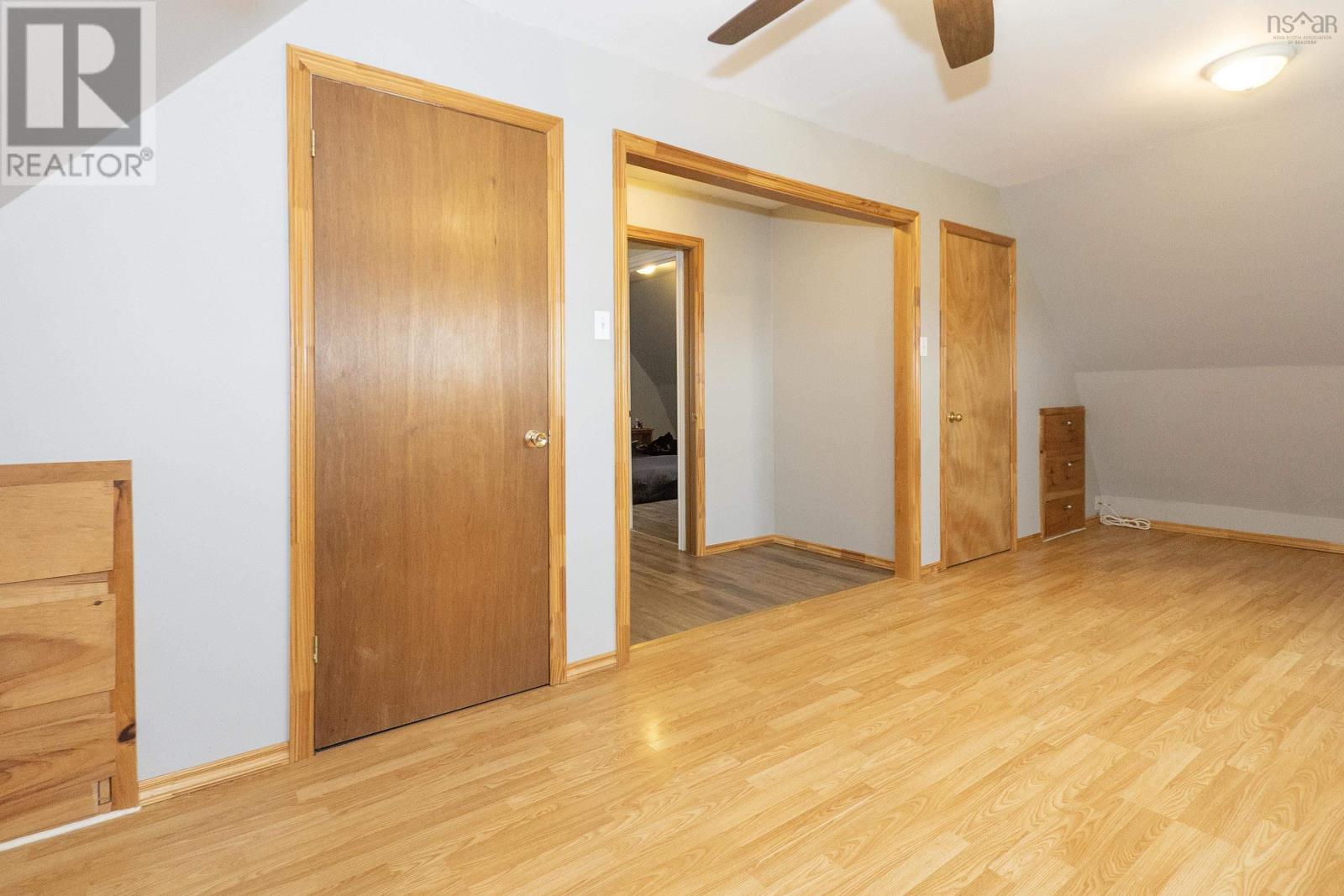 1100 Highway 6 Property Photo 34