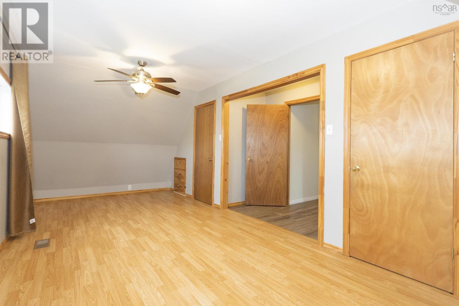 1100 Highway 6 Property Photo 35