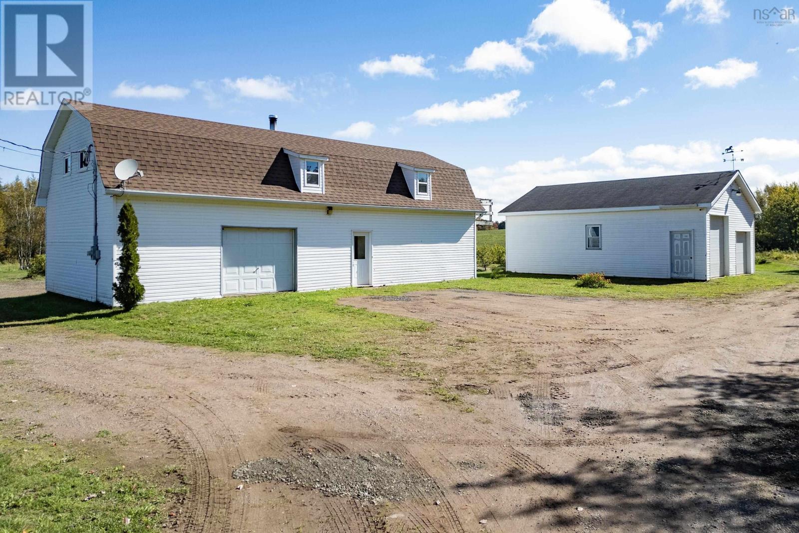 1100 Highway 6 Property Photo 36