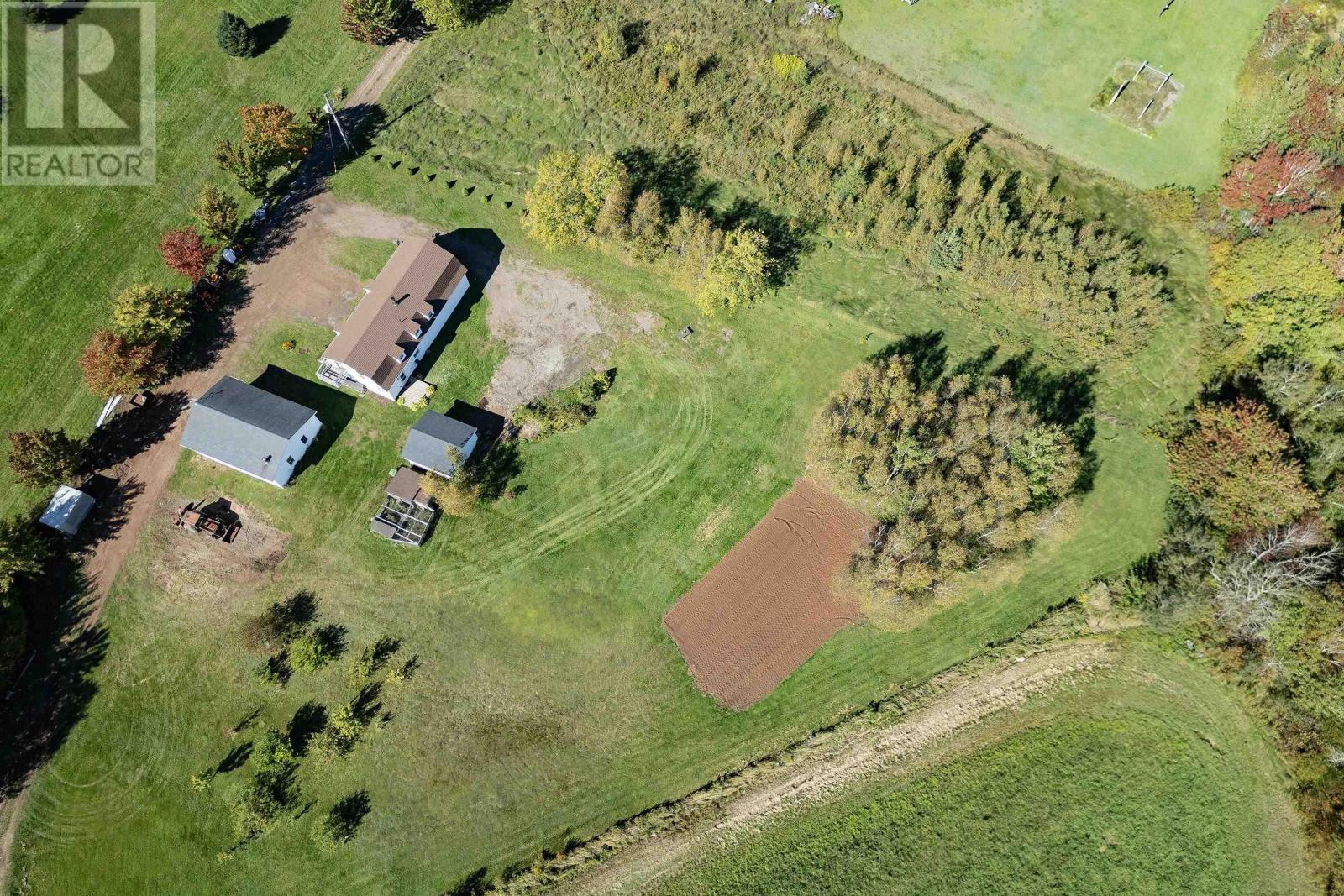 1100 Highway 6 Property Photo 38
