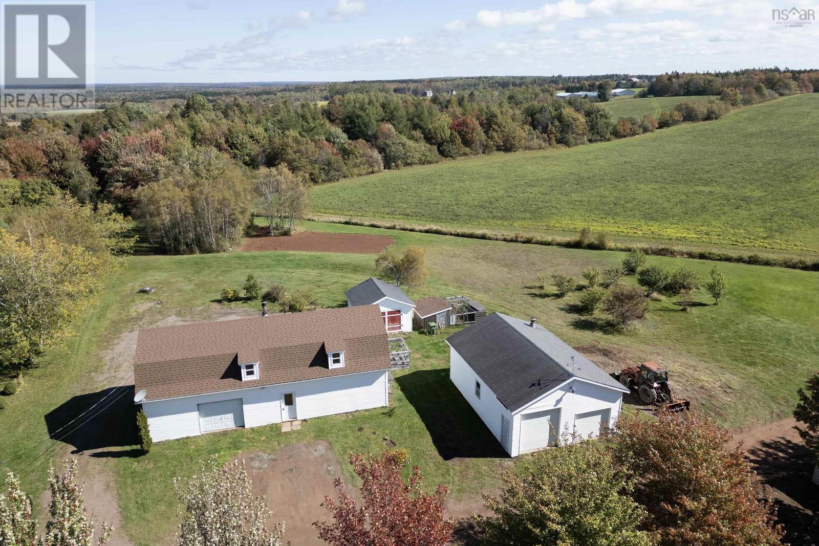 1100 Highway 6 Property Photo 45