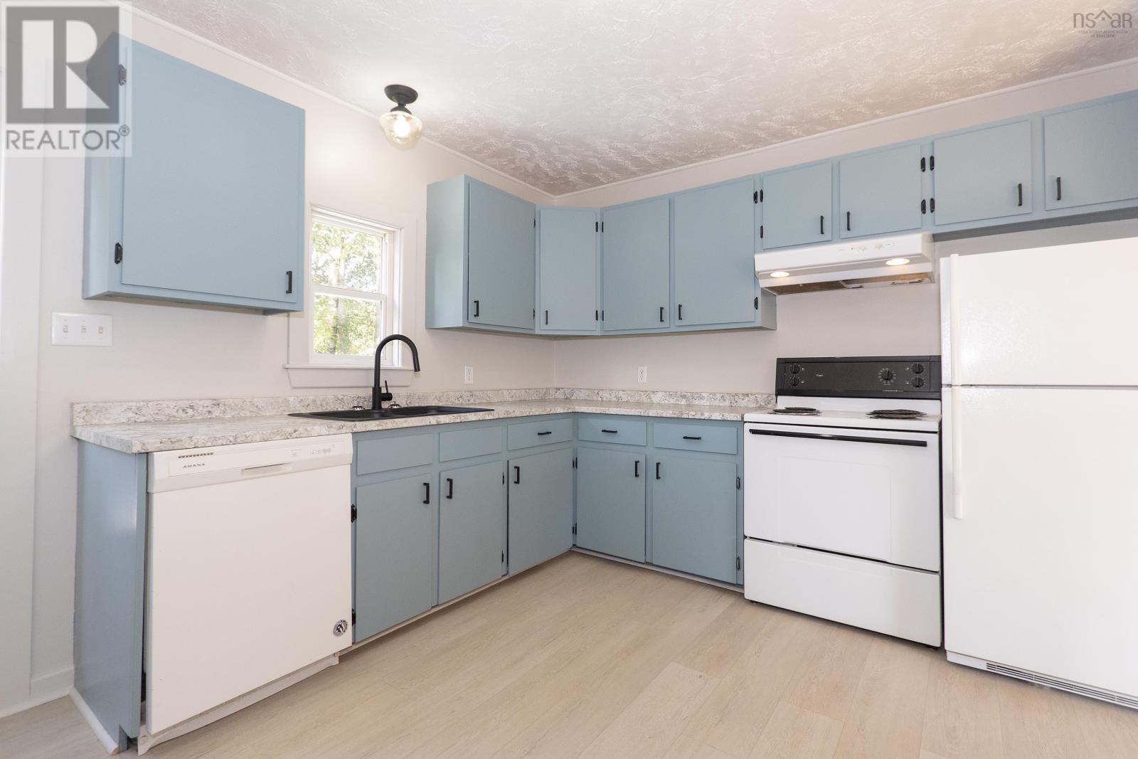 79 Hickman Street Property Photo 10