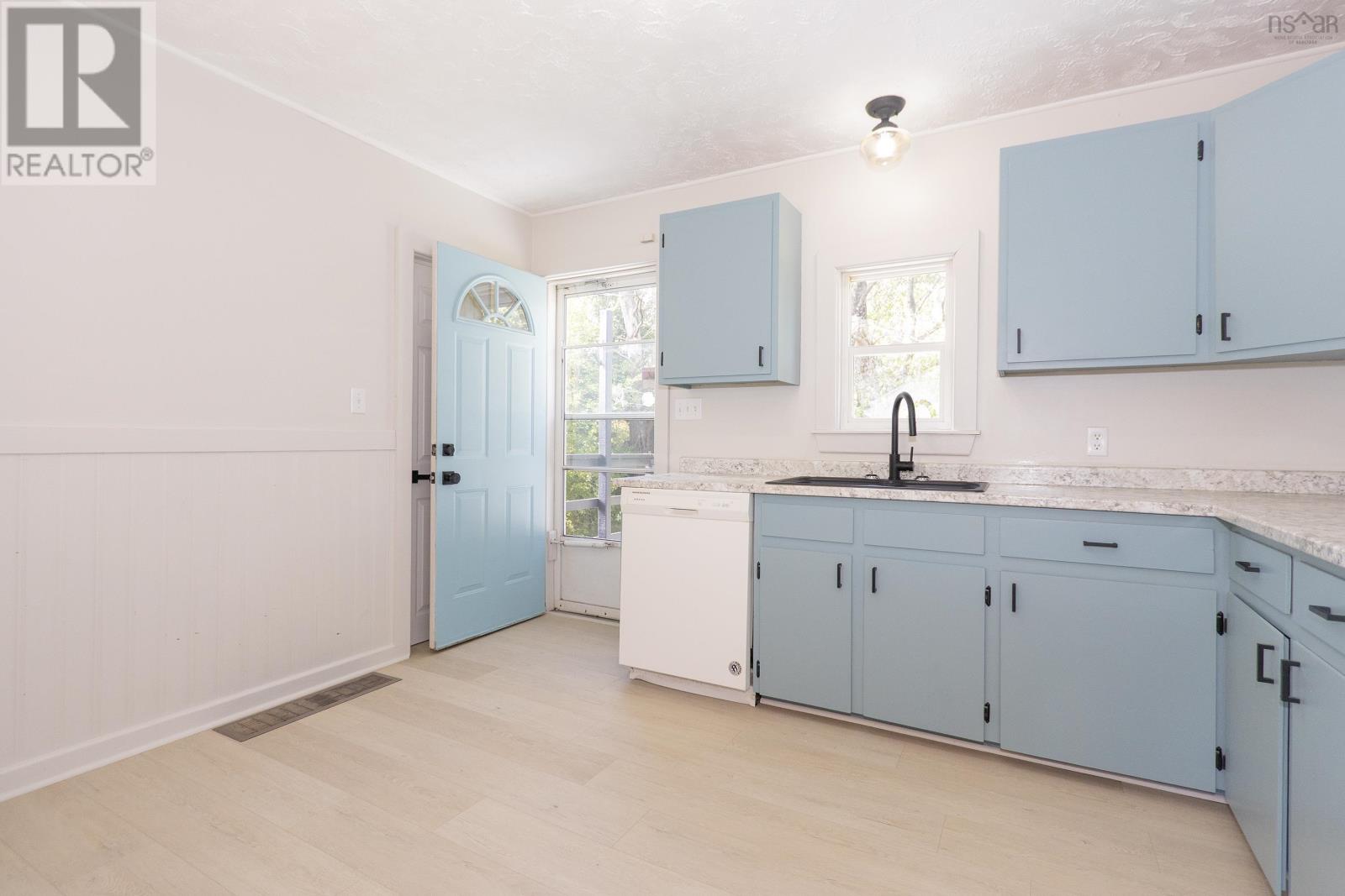 79 Hickman Street Property Photo 11