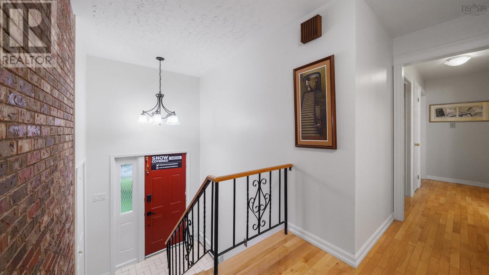 106 Deerbrooke Drive Property Photo 4