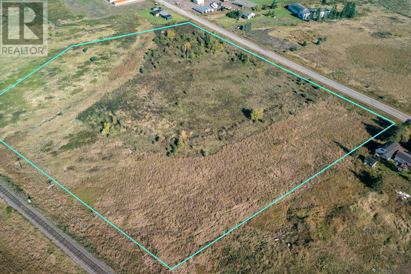 Highway 2 Property Photo 8