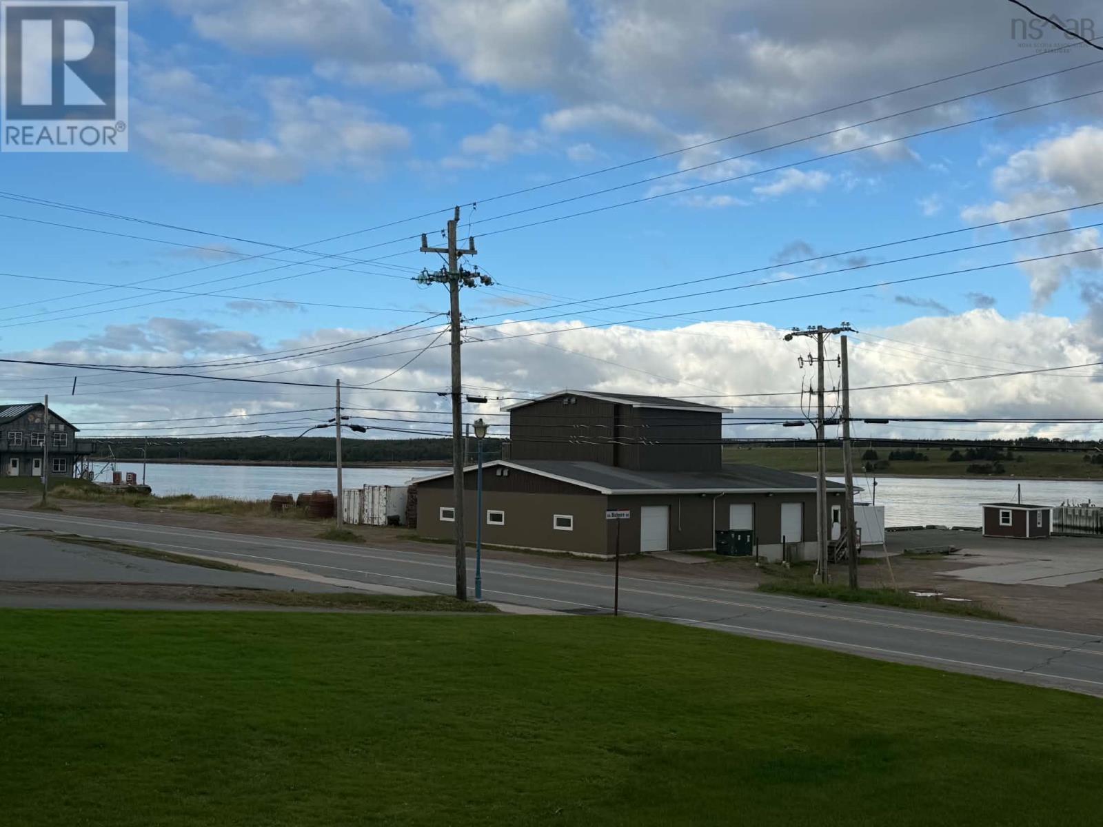 15404 Cabot Trail Property Photo 10