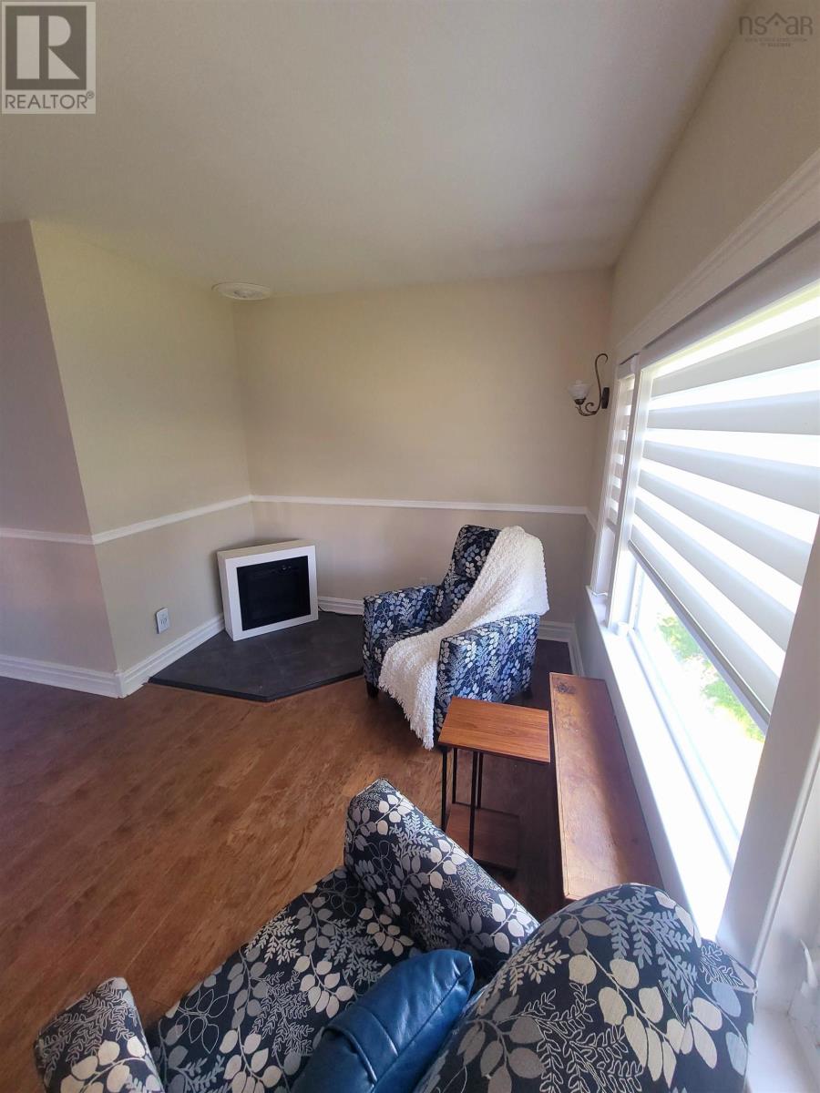 2671 Highway 255 Property Photo 6
