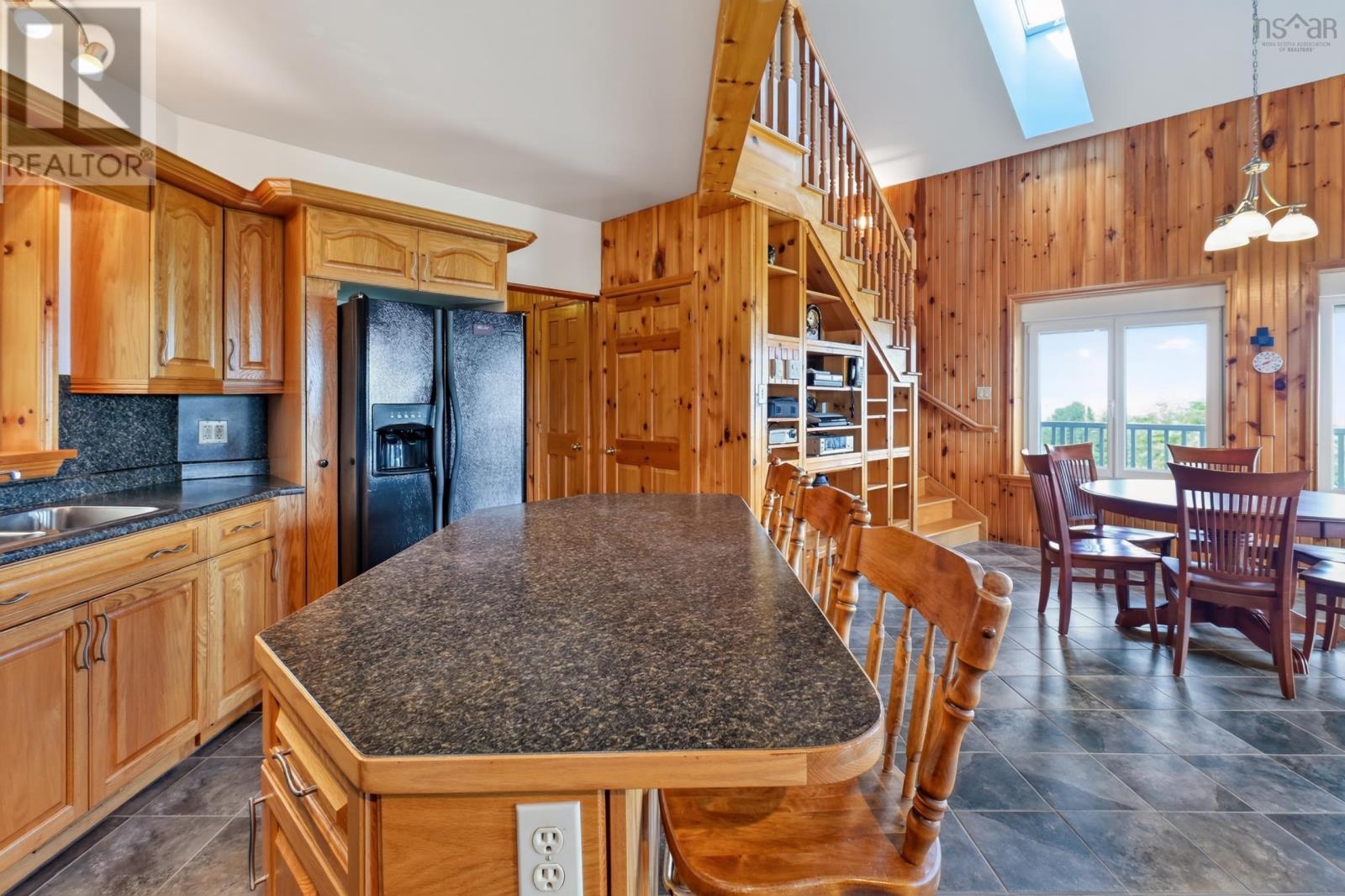 6260 West Bay Road Property Photo 14