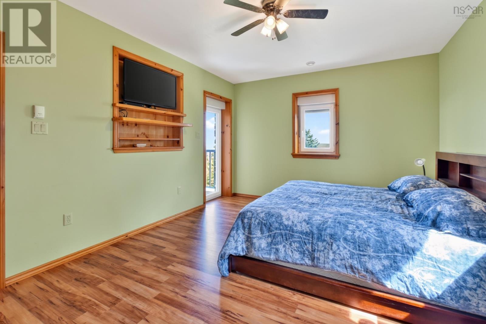 6260 West Bay Road Property Photo 18
