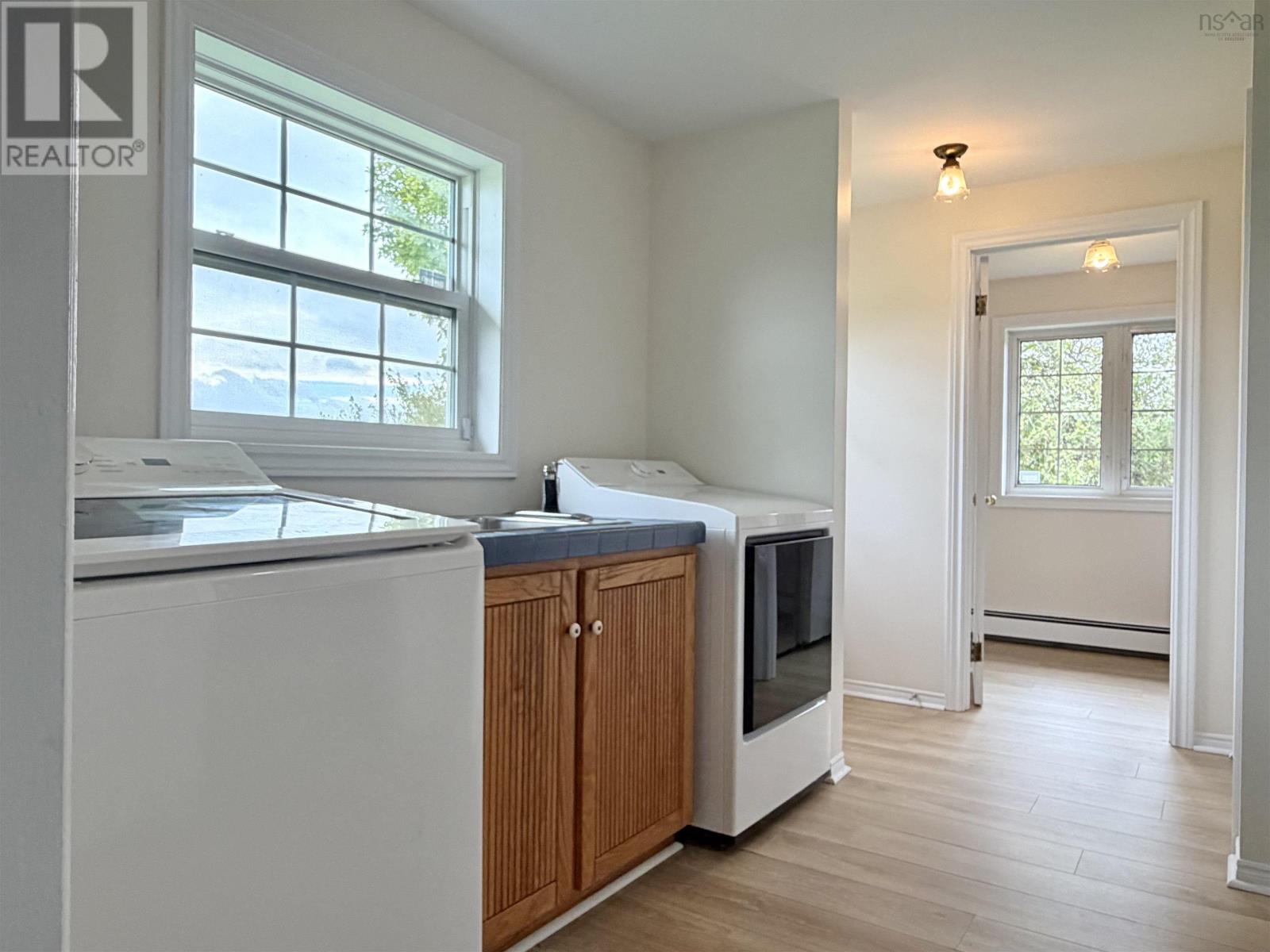 687 Coxheath Road Property Photo 32
