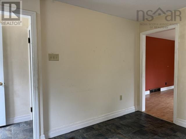 7813 7 Highway Property Photo 11