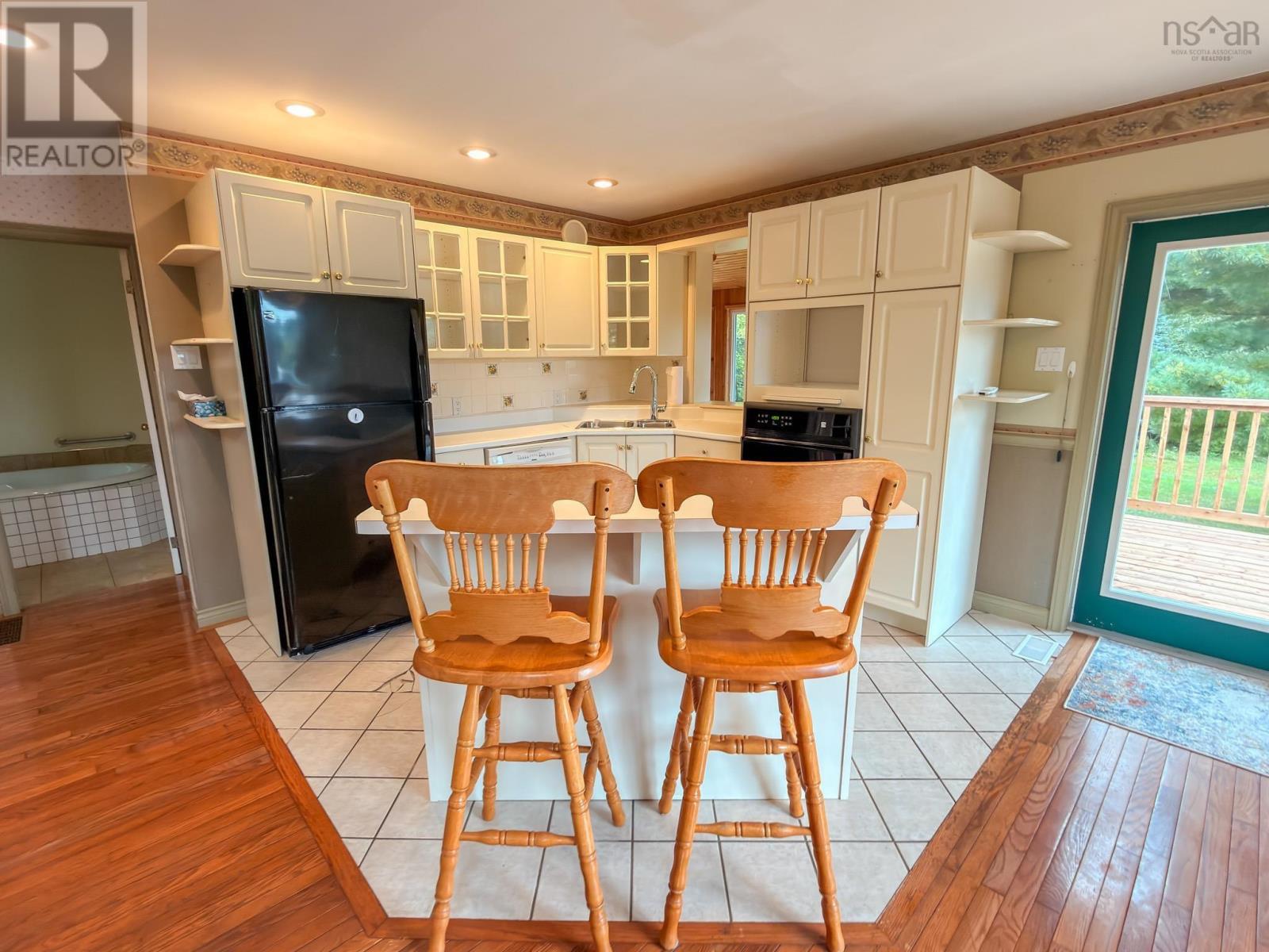 15 River Lane Property Photo 11