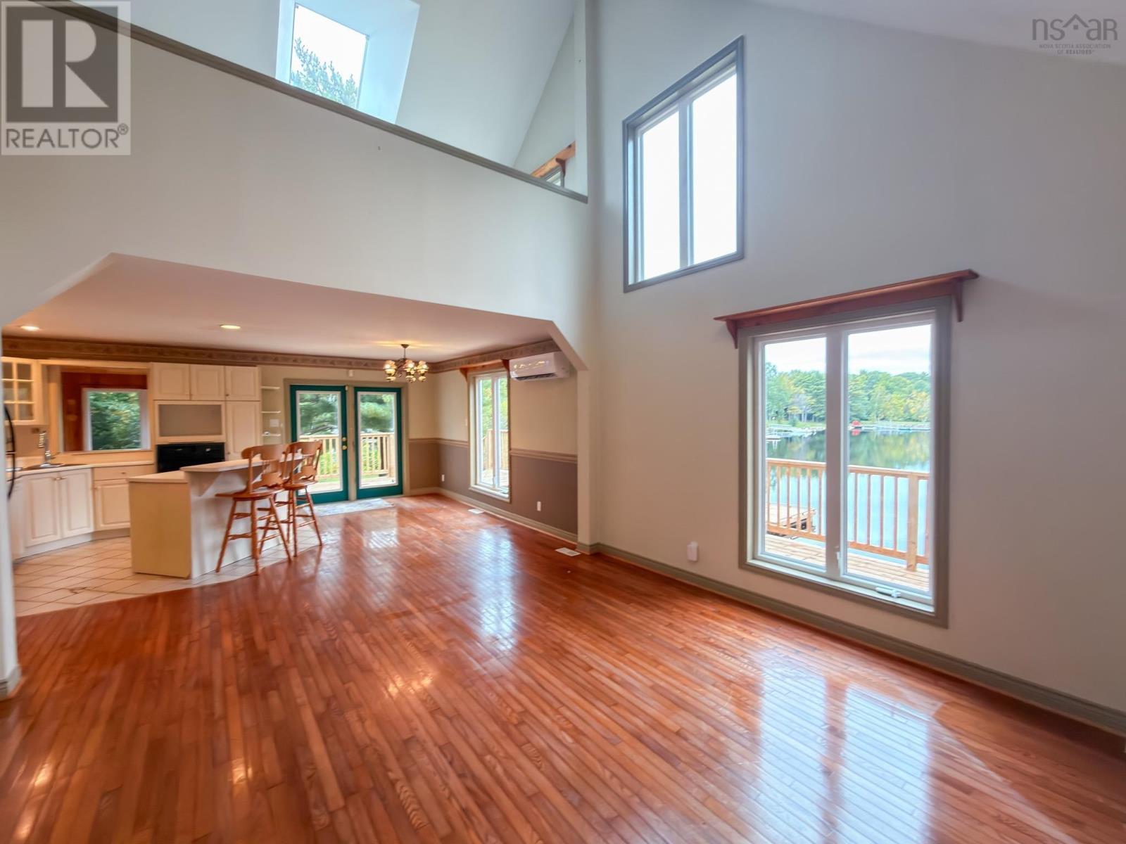 15 River Lane Property Photo 12
