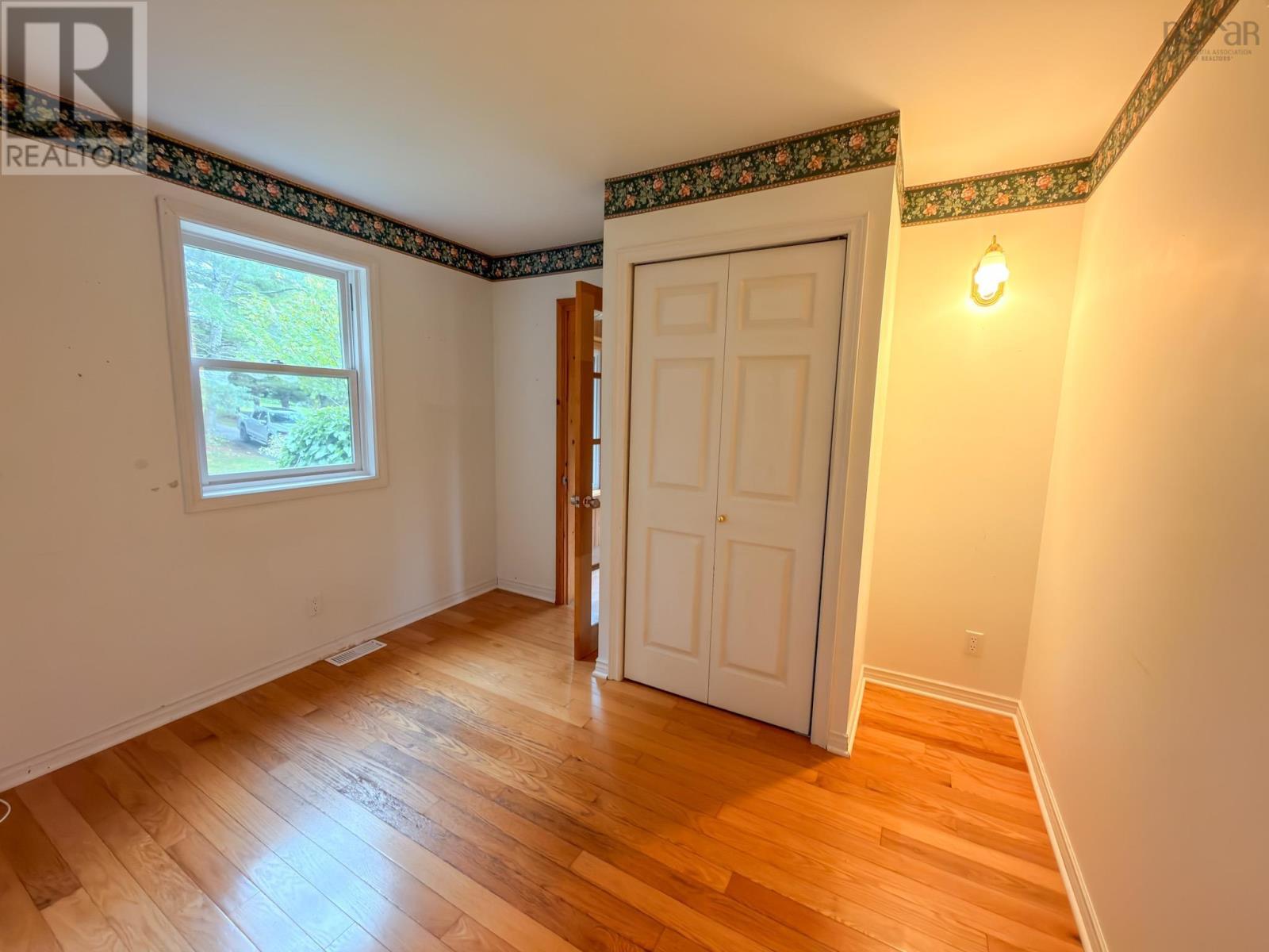 15 River Lane Property Photo 18