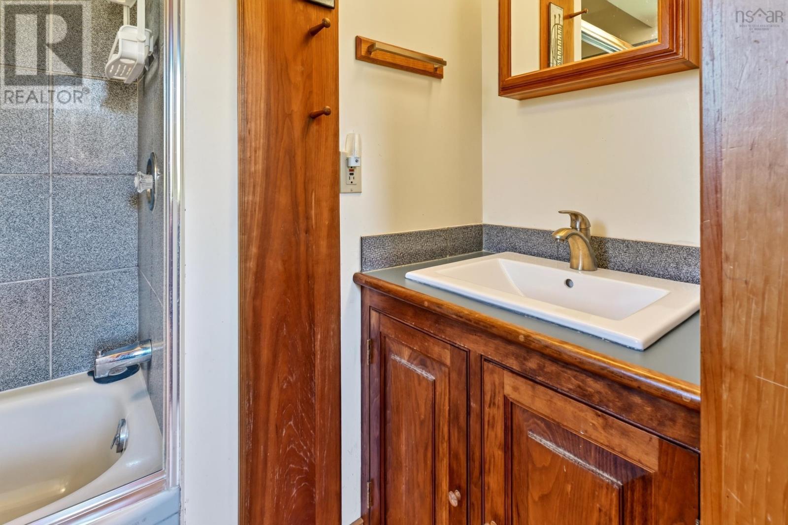 22 Macken Road Property Photo 26