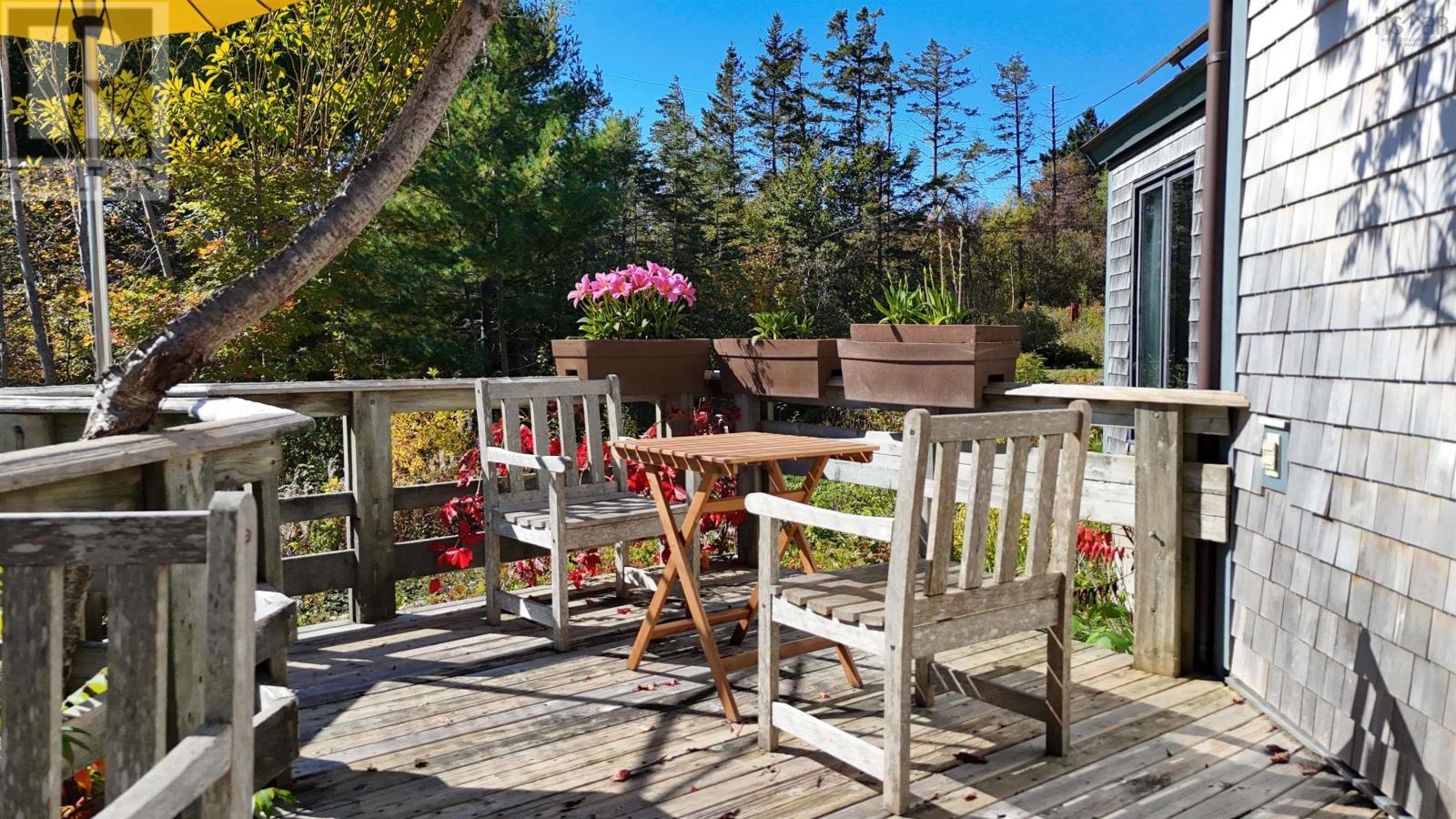 22 Macken Road Property Photo 46