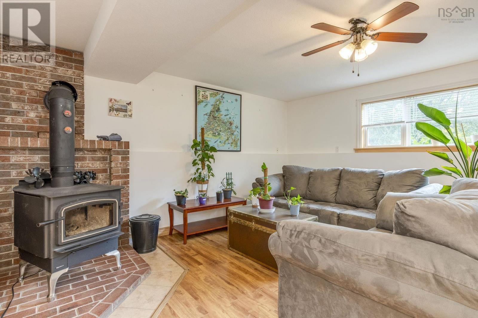 9147 201 Highway Property Photo 3