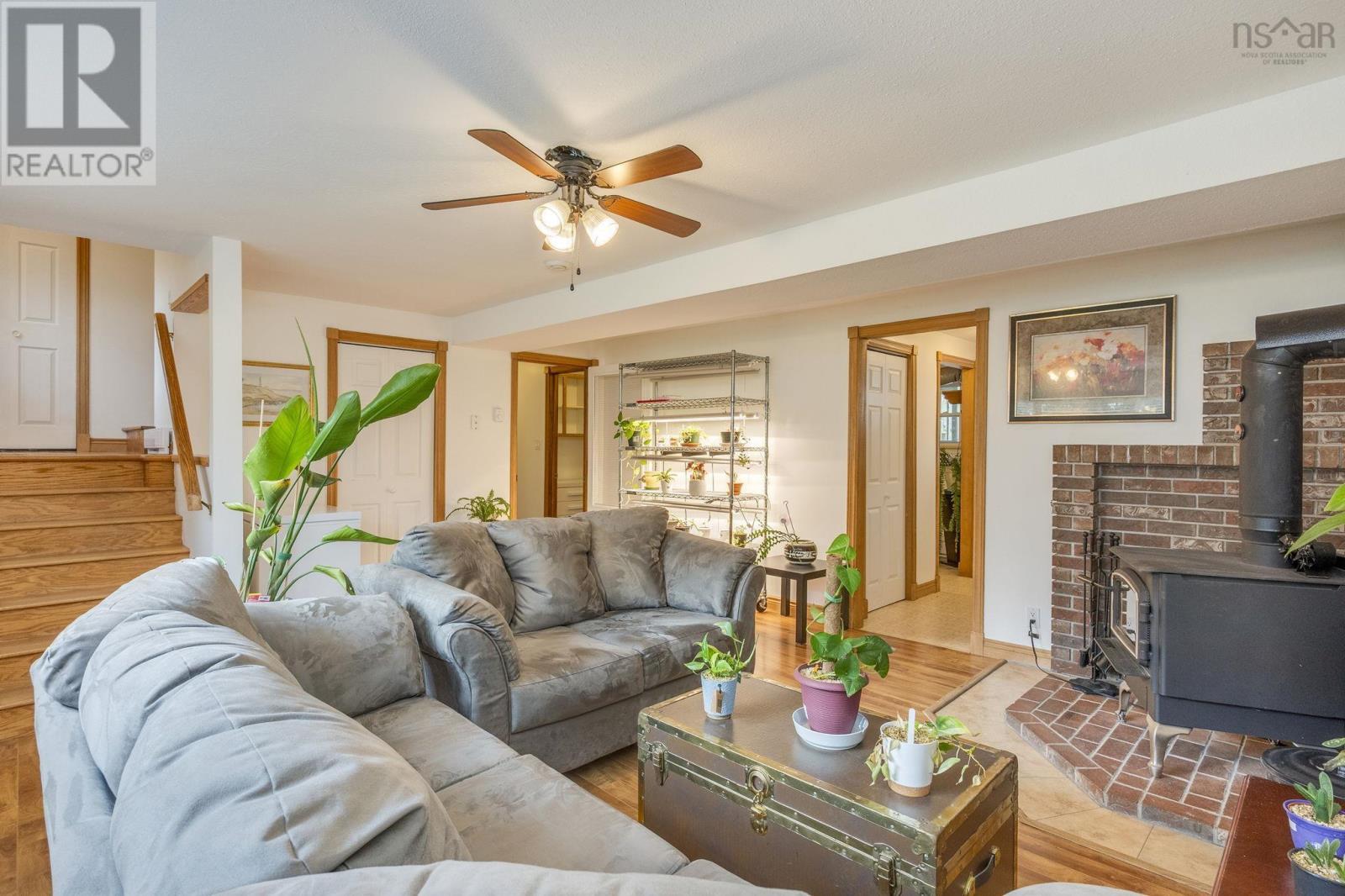 9147 201 Highway Property Photo 4