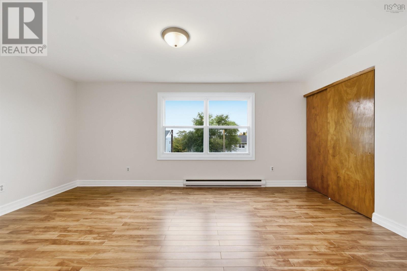 48 Regal Road Property Photo 17