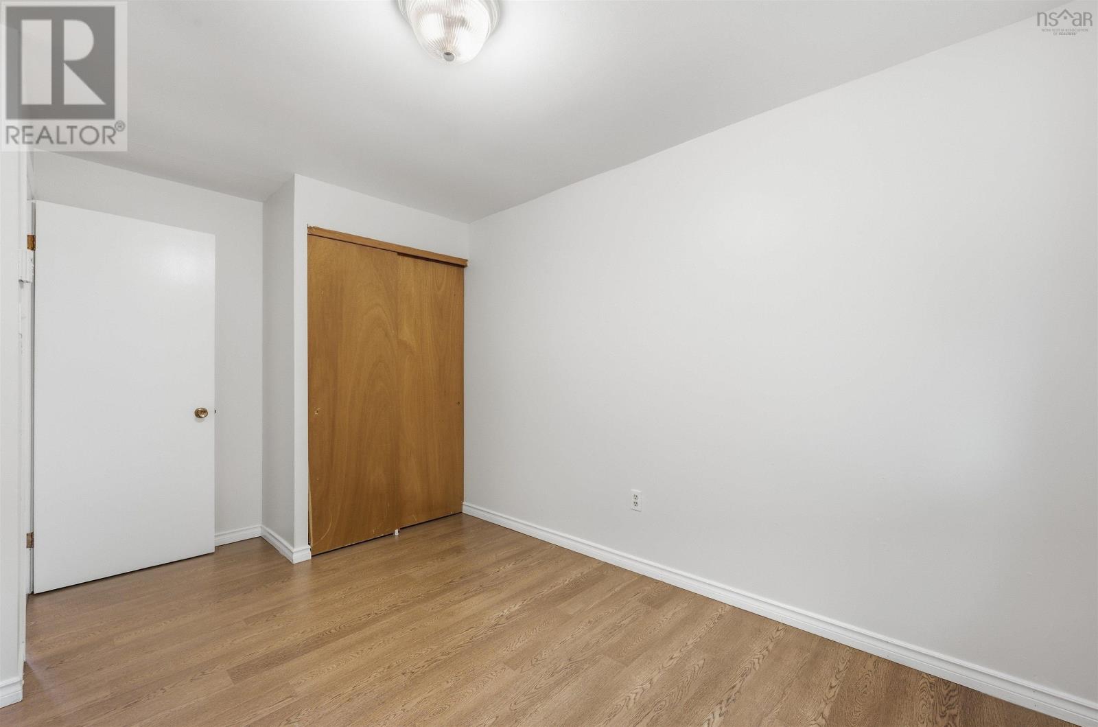 48 Regal Road Property Photo 22