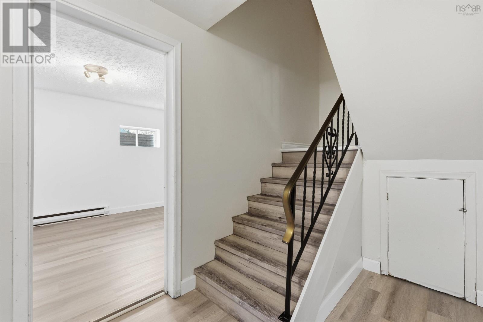 48 Regal Road Property Photo 25