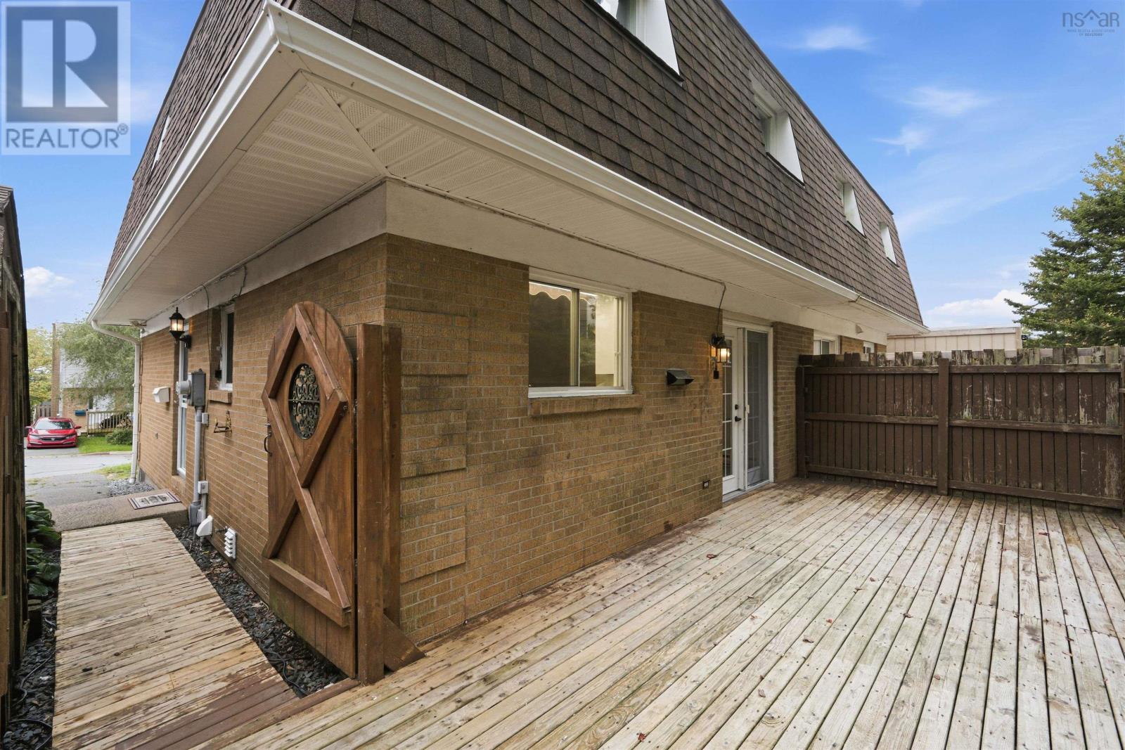 48 Regal Road Property Photo 32