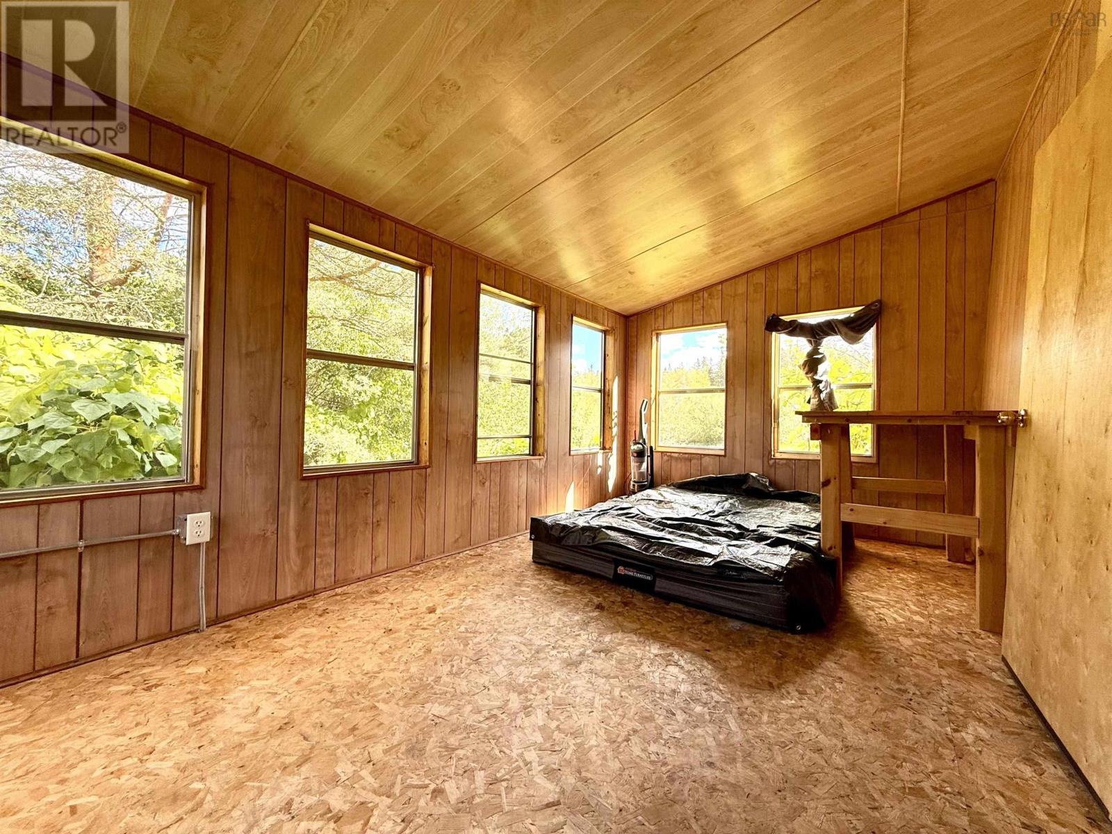 4466 Highway 302 Property Photo 9