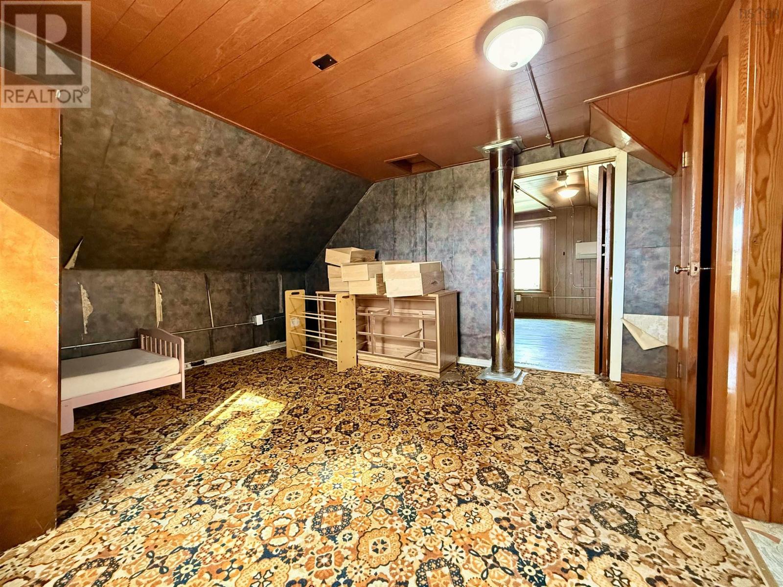 4466 Highway 302 Property Photo 14