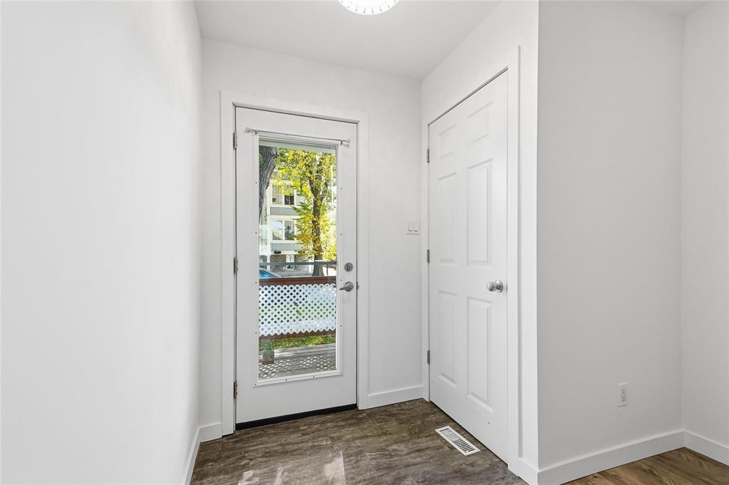 529 Walker Avenue Property Photo 4