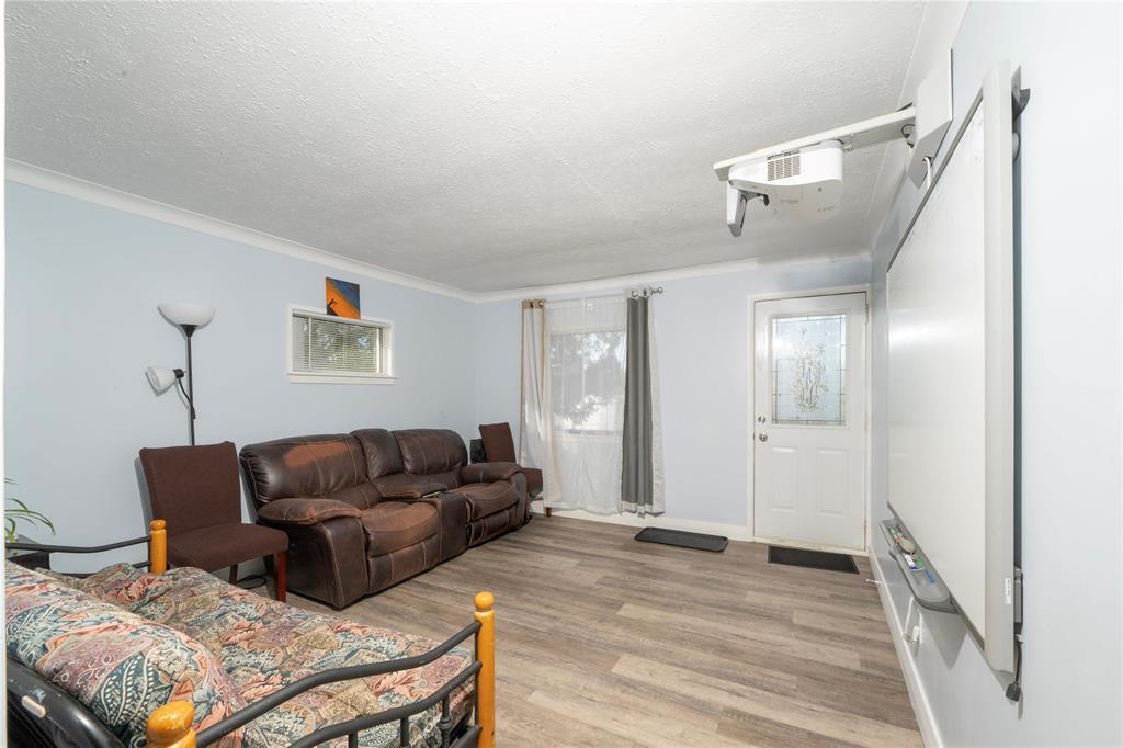 141 Frederick Street Property Photo 4