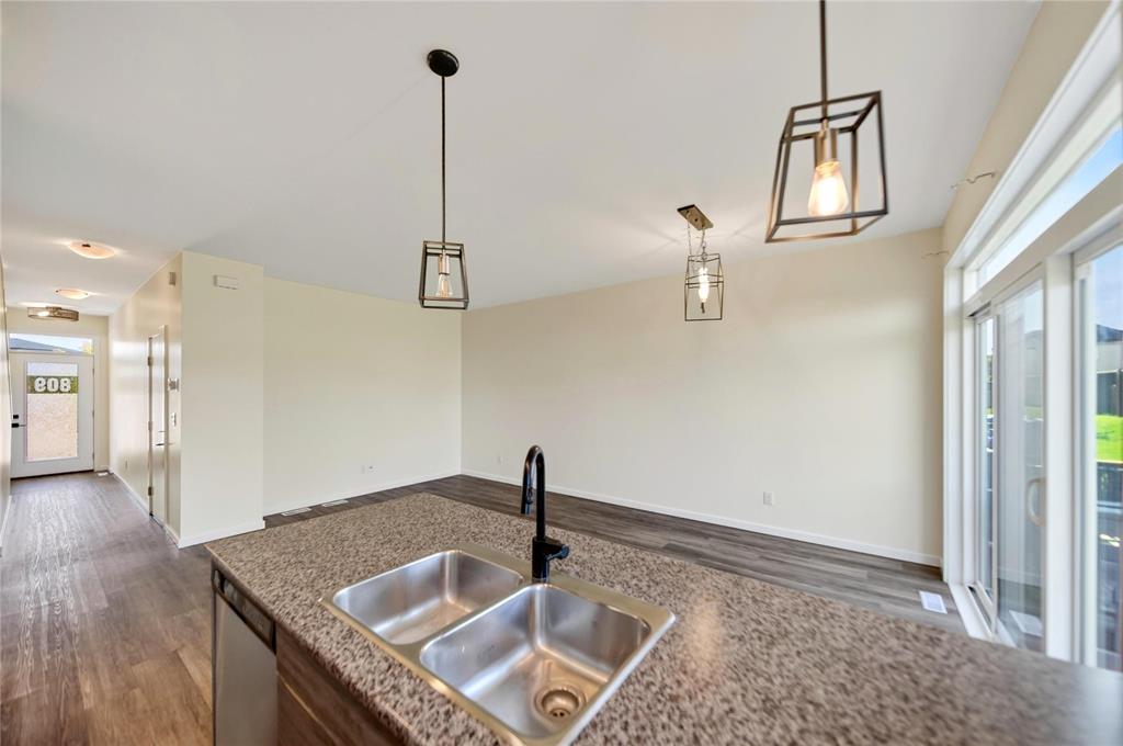 809 388 Pipeline Road Property Photo 9