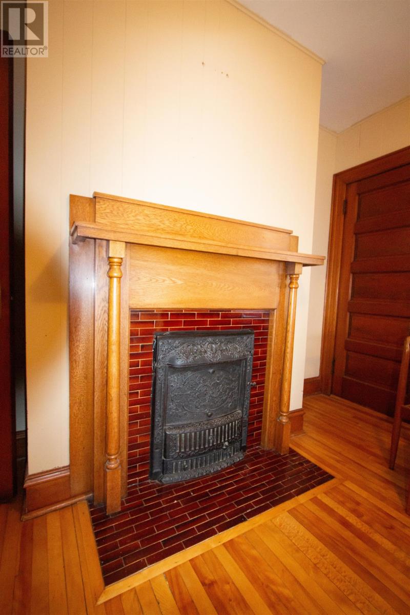 211 Notre Dame Street Property Photo 7