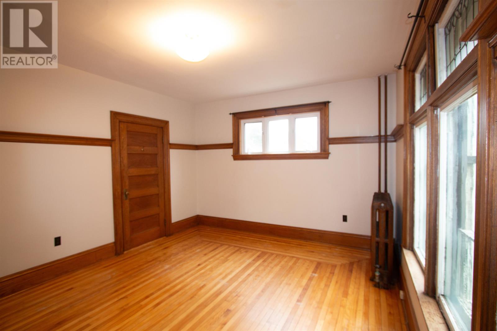 211 Notre Dame Street Property Photo 13