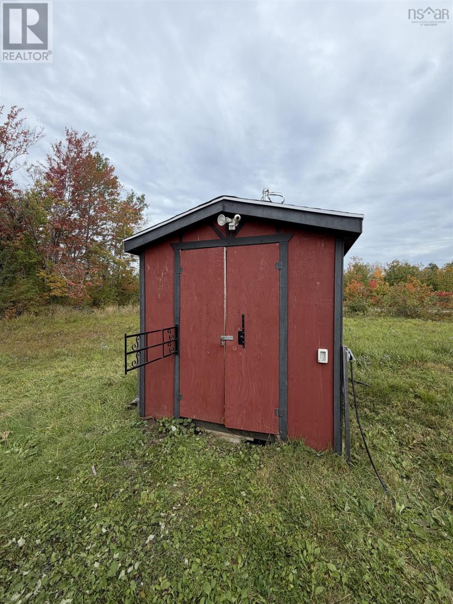 1852 River John Road Property Photo 11