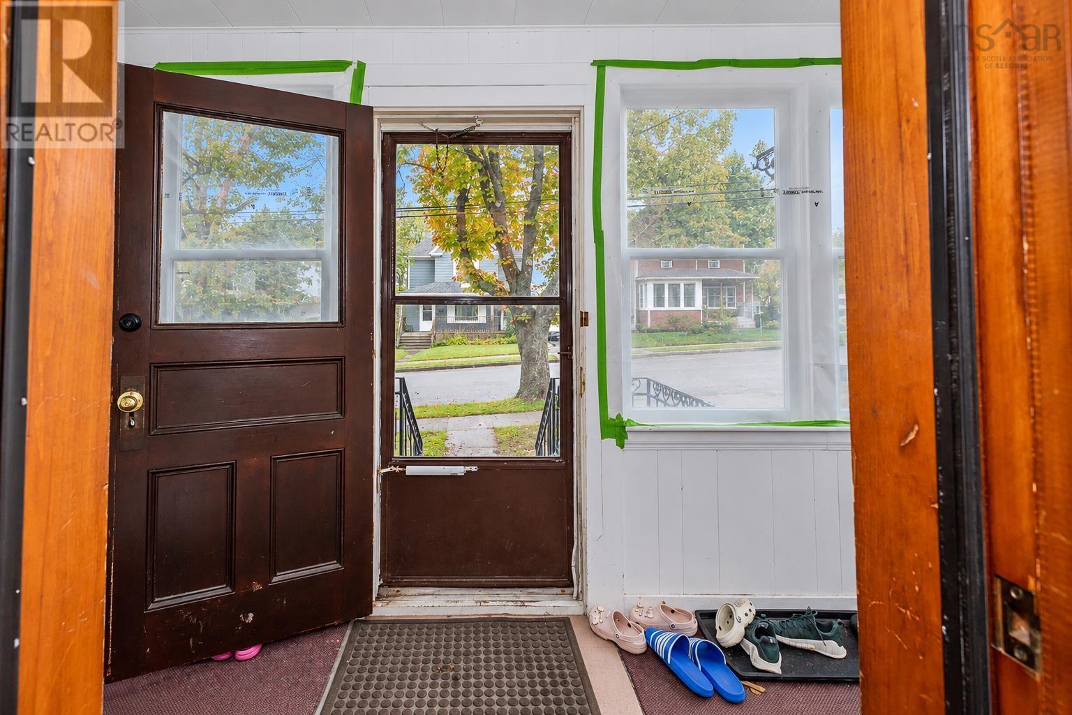 208 Whitney Avenue Property Photo 10