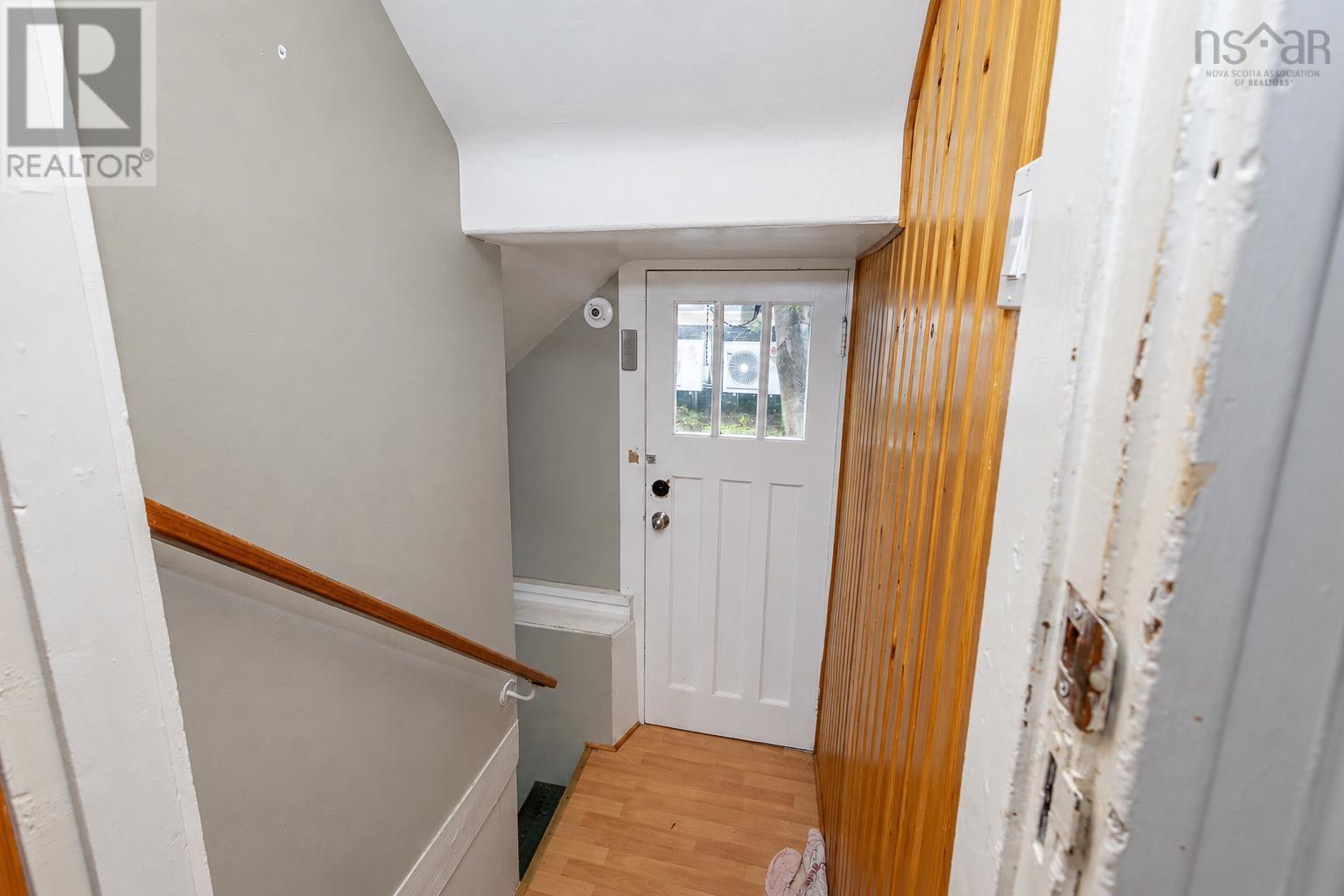 208 Whitney Avenue Property Photo 31