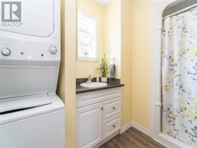 16 Allen Street Property Photo 17