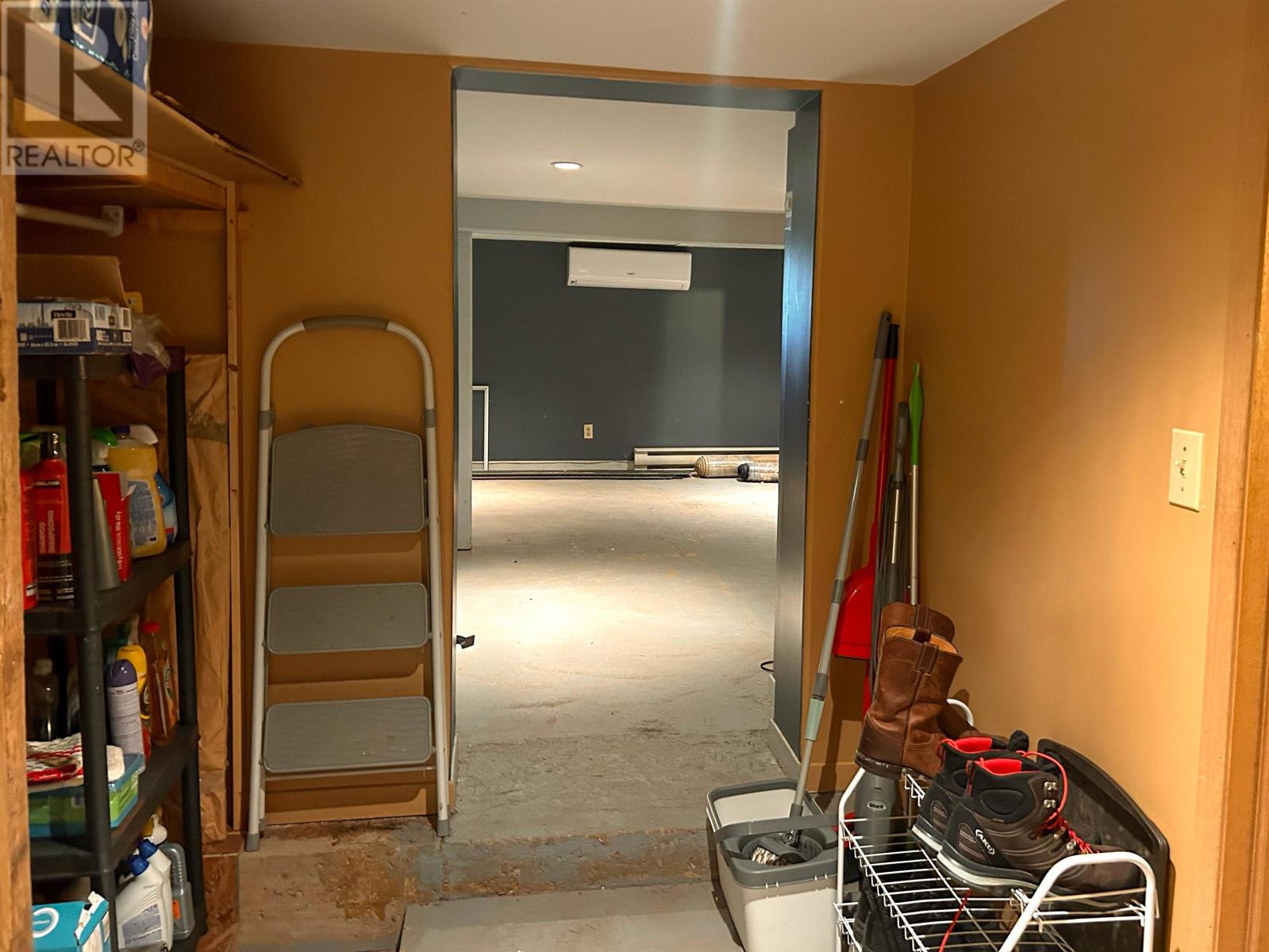 16 Allen Street Property Photo 23