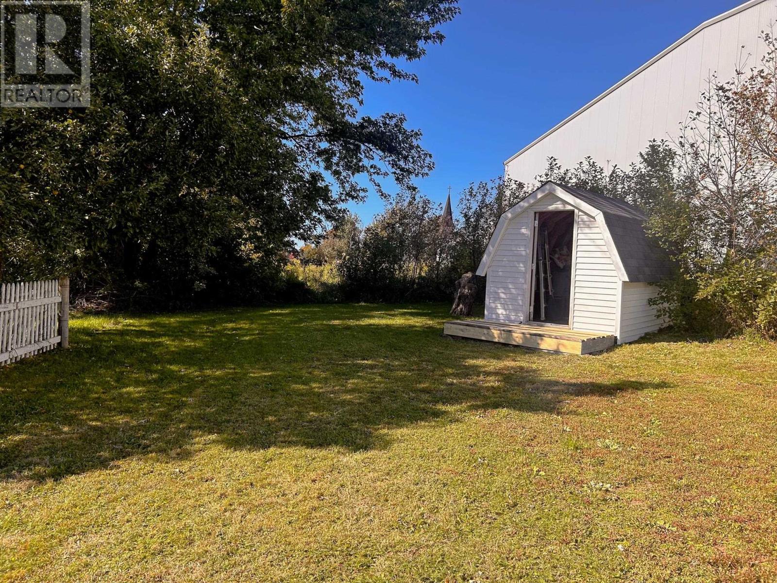 16 Allen Street Property Photo 33