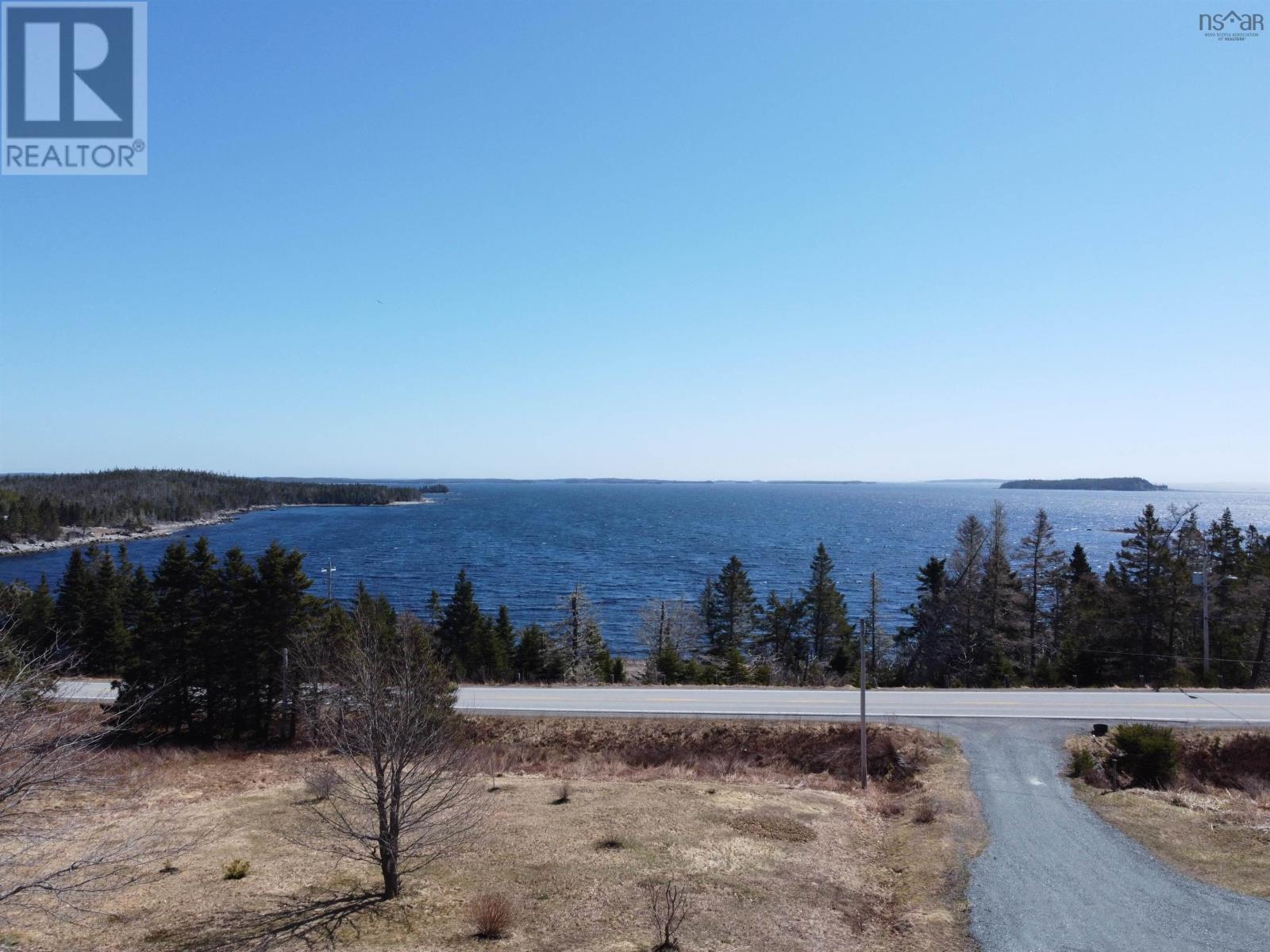 28019 Highway 7 Property Photo 5