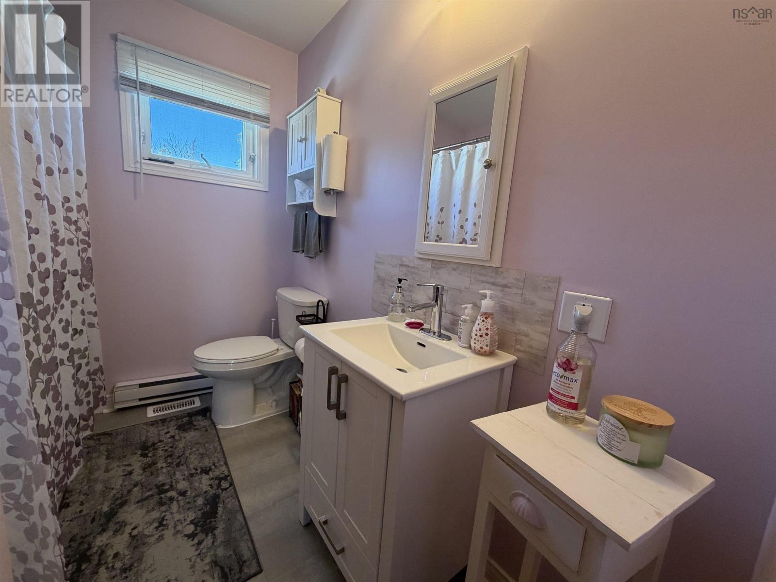 28019 Highway 7 Property Photo 21
