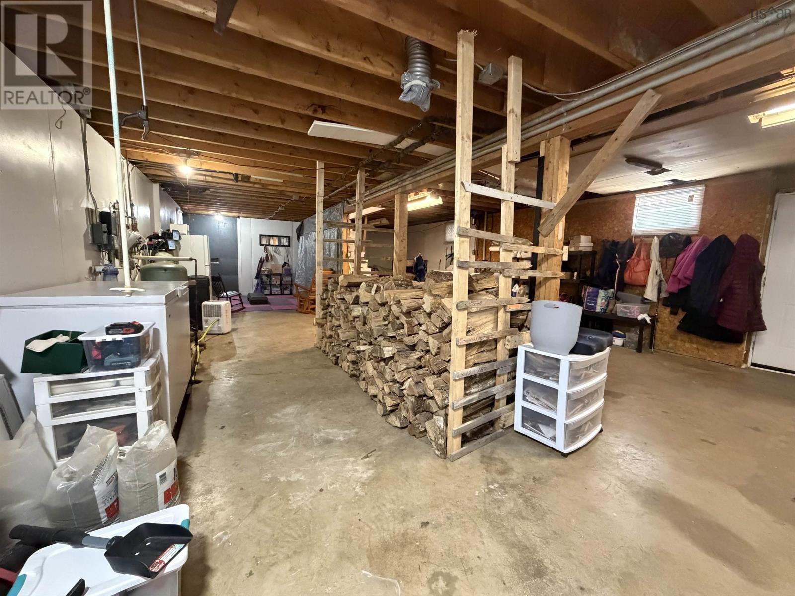 28019 Highway 7 Property Photo 26