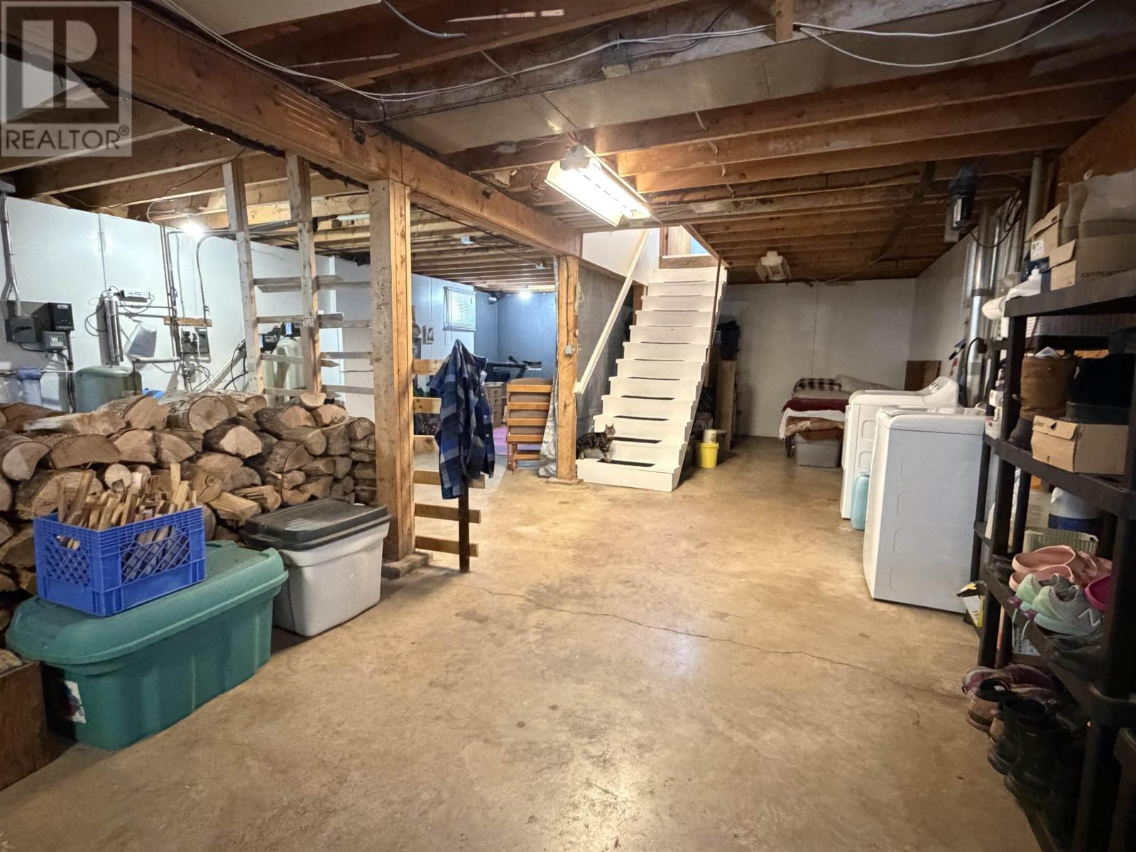 28019 Highway 7 Property Photo 27