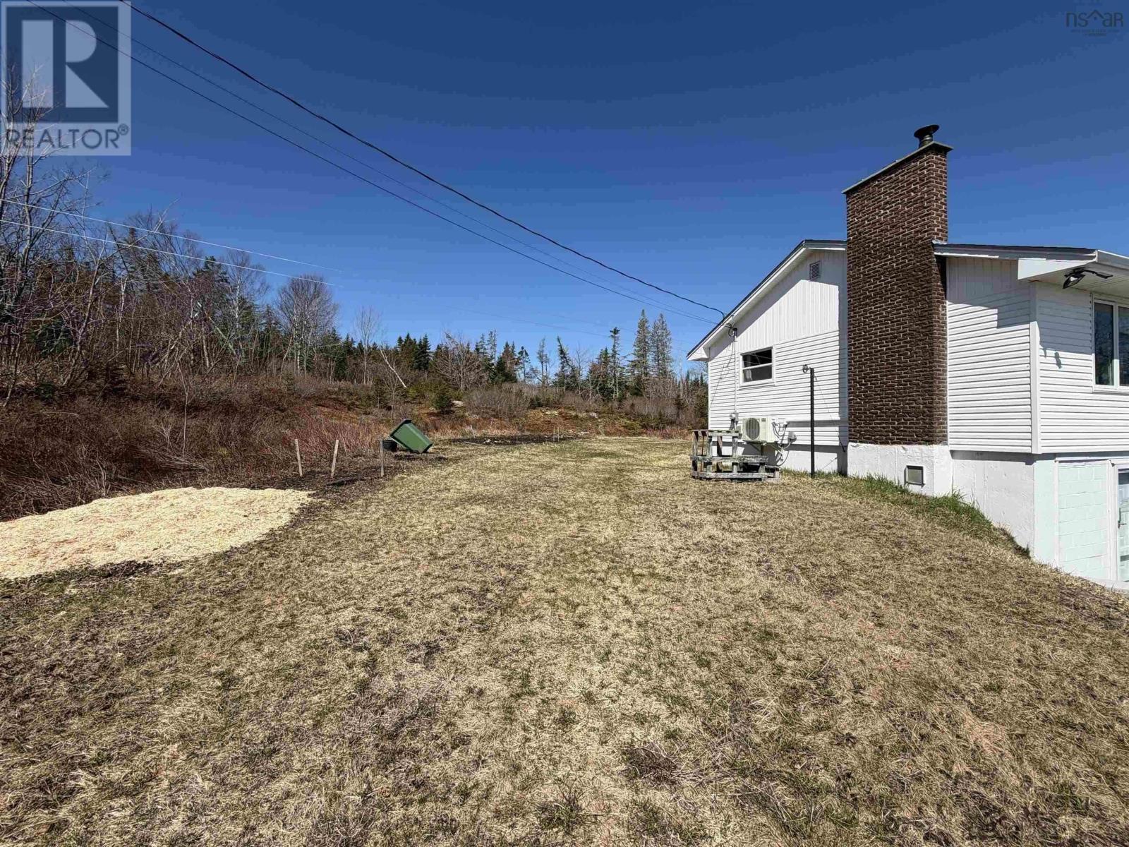 28019 Highway 7 Property Photo 37