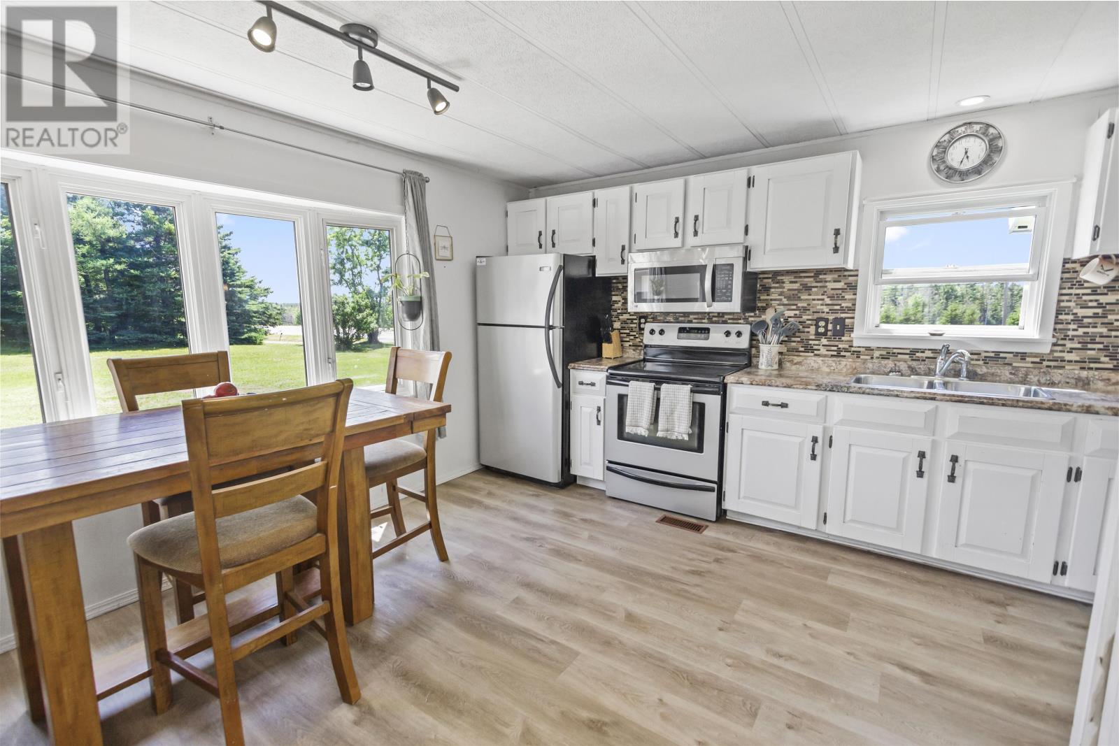 17478 Route 2 Property Photo 4