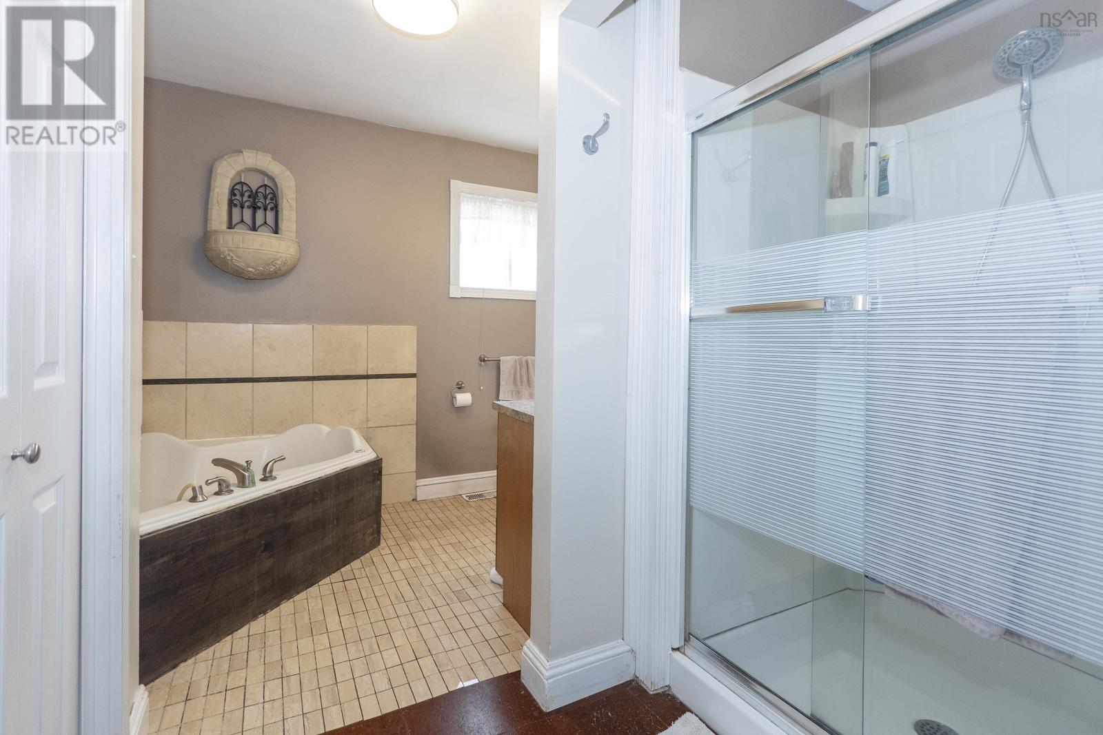 5862 Highway 6 Property Photo 23