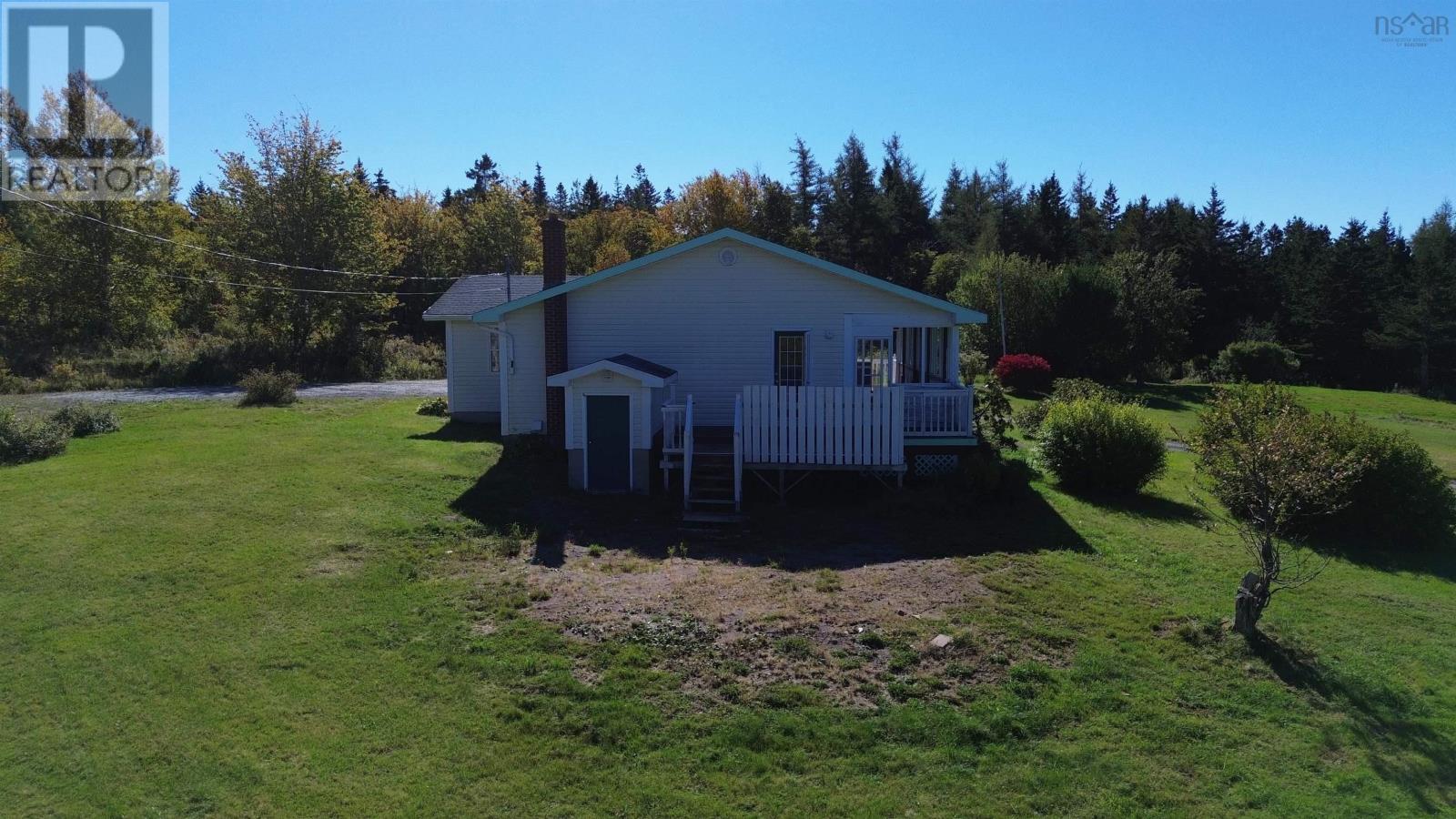 290 Macvicar Road Property Photo 4