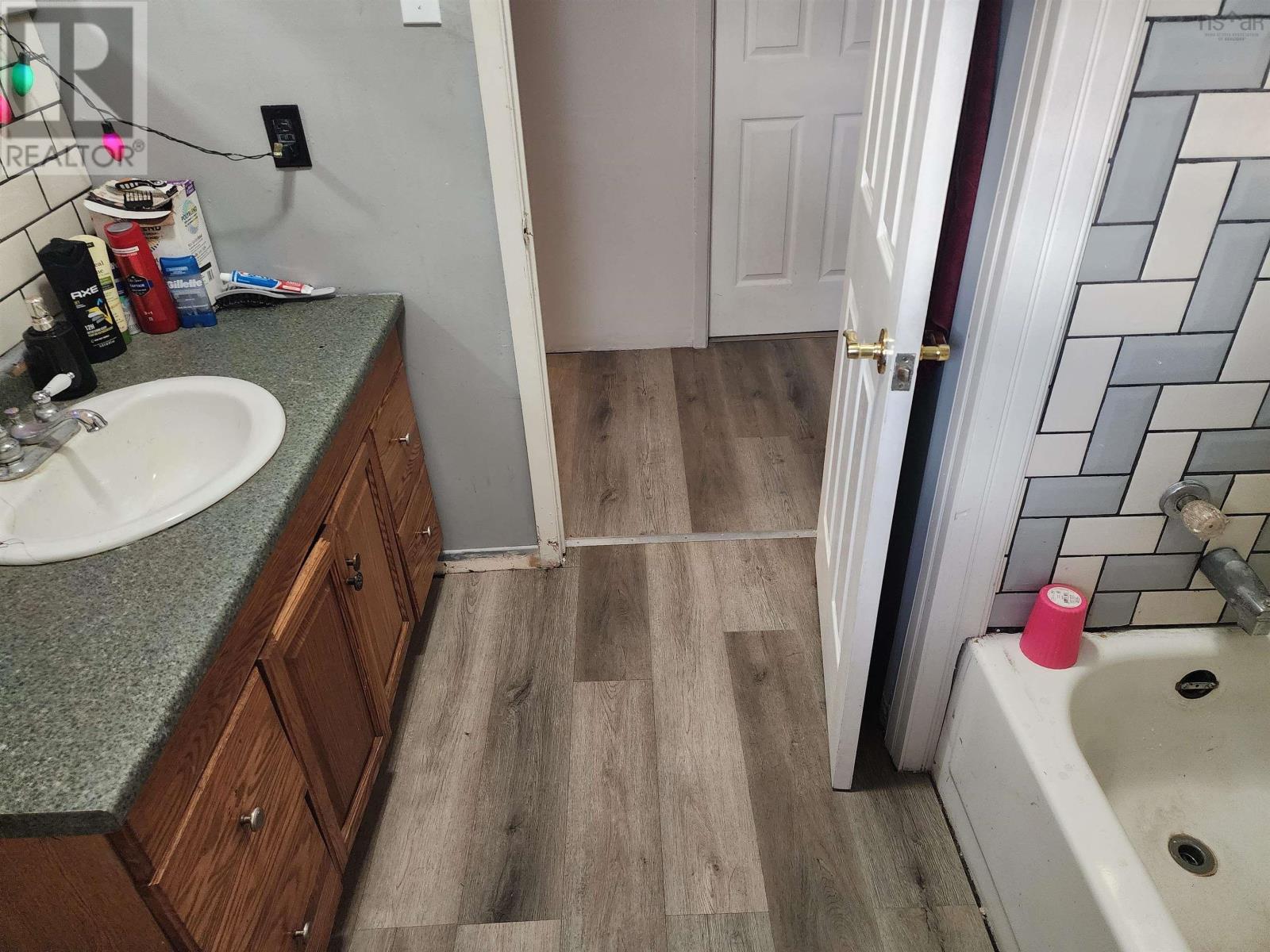 9340 Highway 366 Property Photo 23