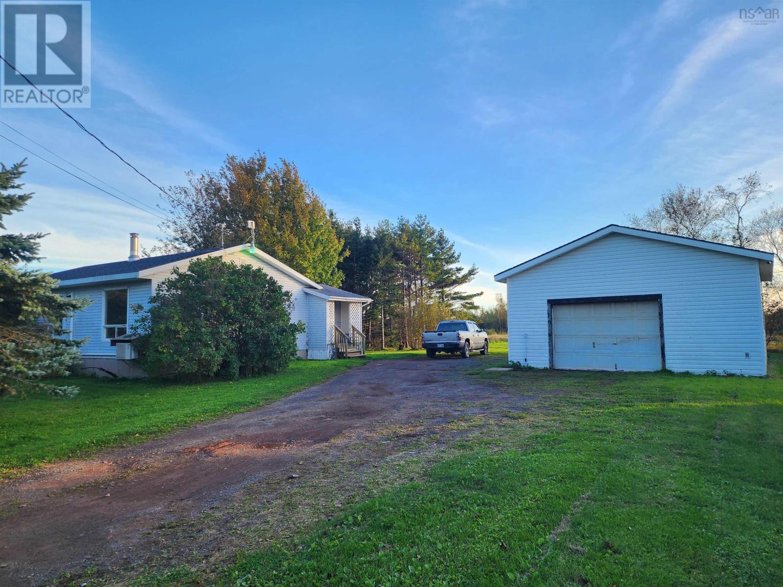 9340 Highway 366 Property Photo 4