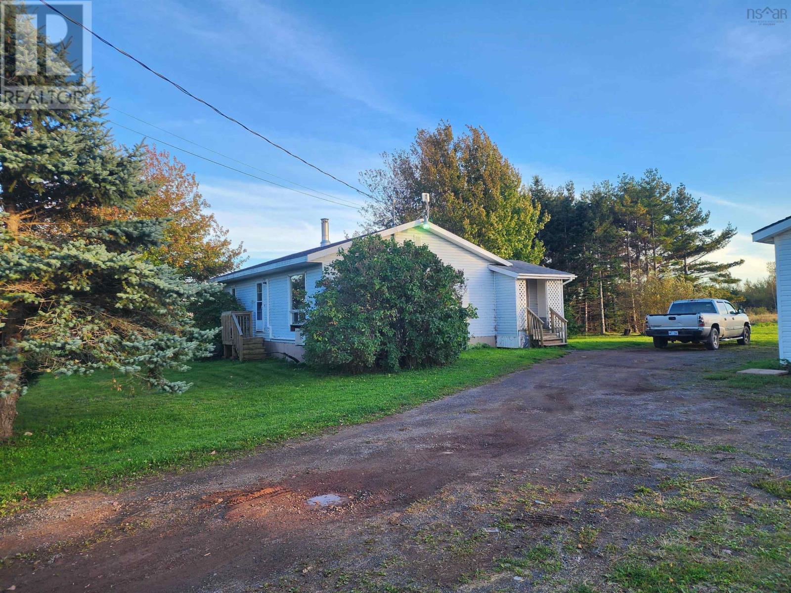 9340 Highway 366 Property Photo 5